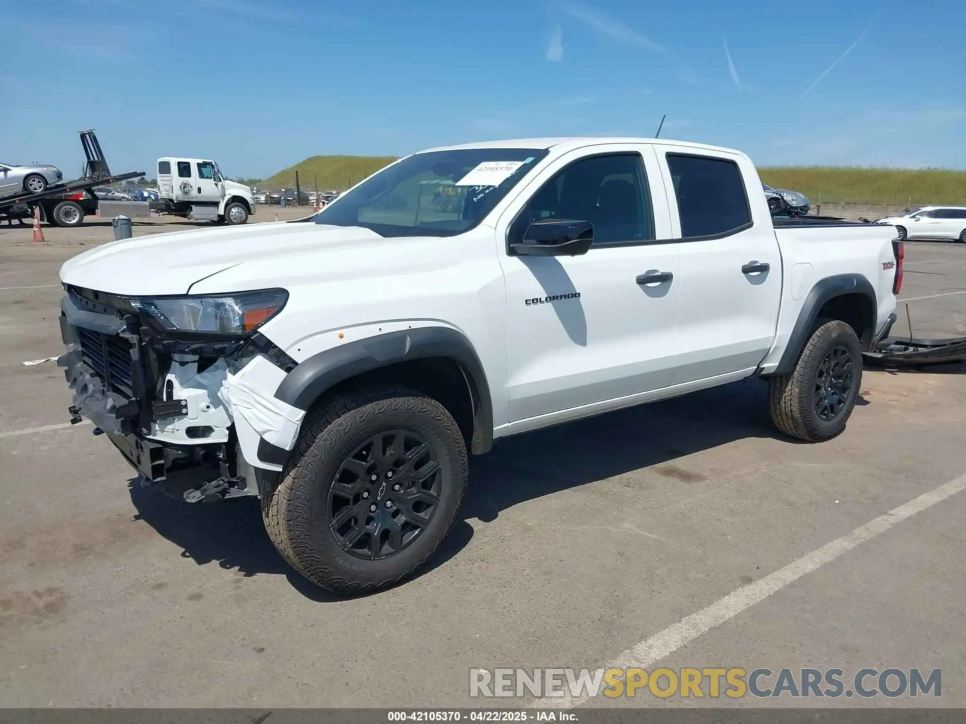 2 Фотография поврежденного автомобиля 1GCPTEEK5R1227320 CHEVROLET COLORADO 2024