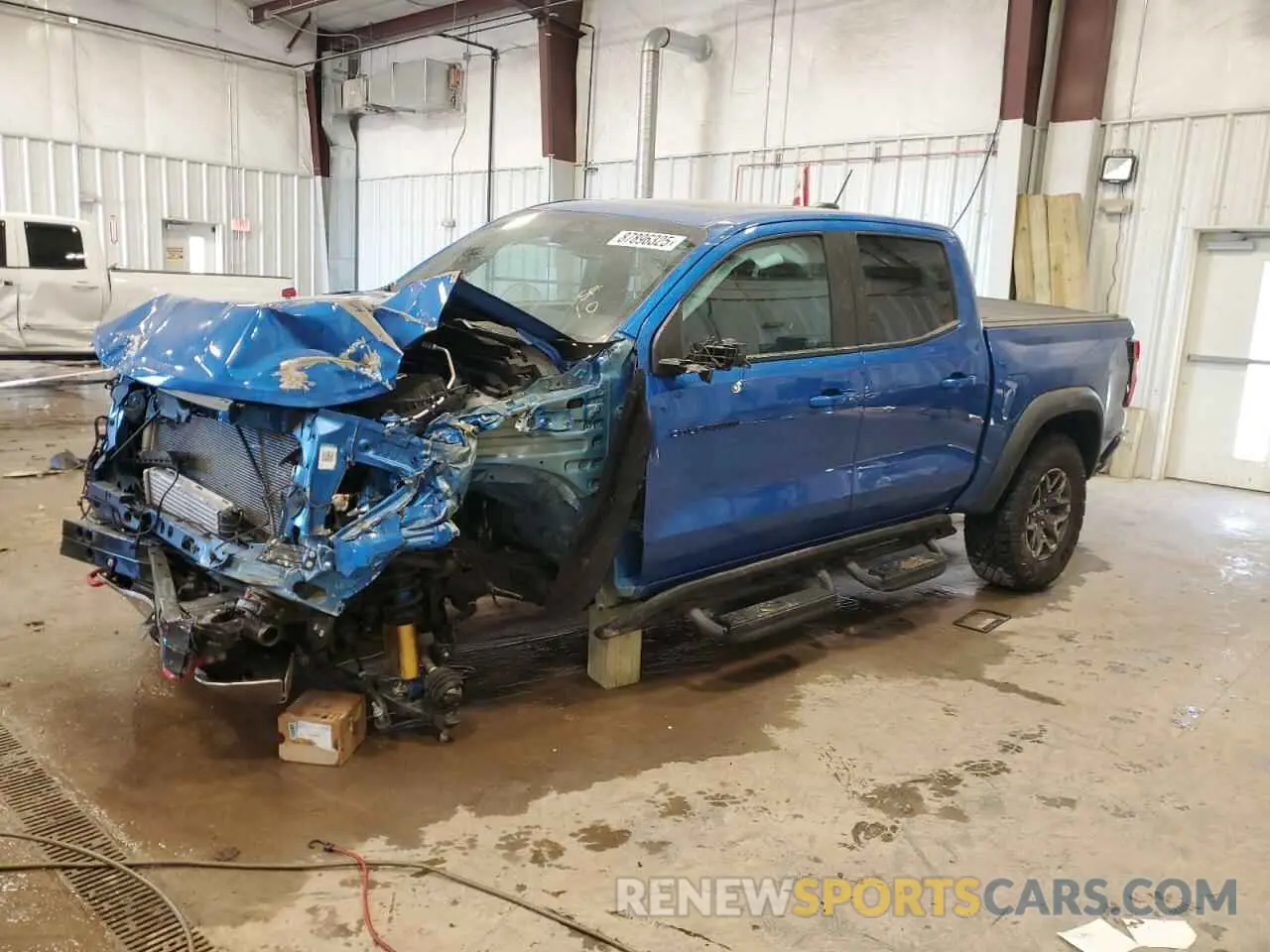 1 Фотография поврежденного автомобиля 1GCPTFEK0R1176668 CHEVROLET COLORADO 2024