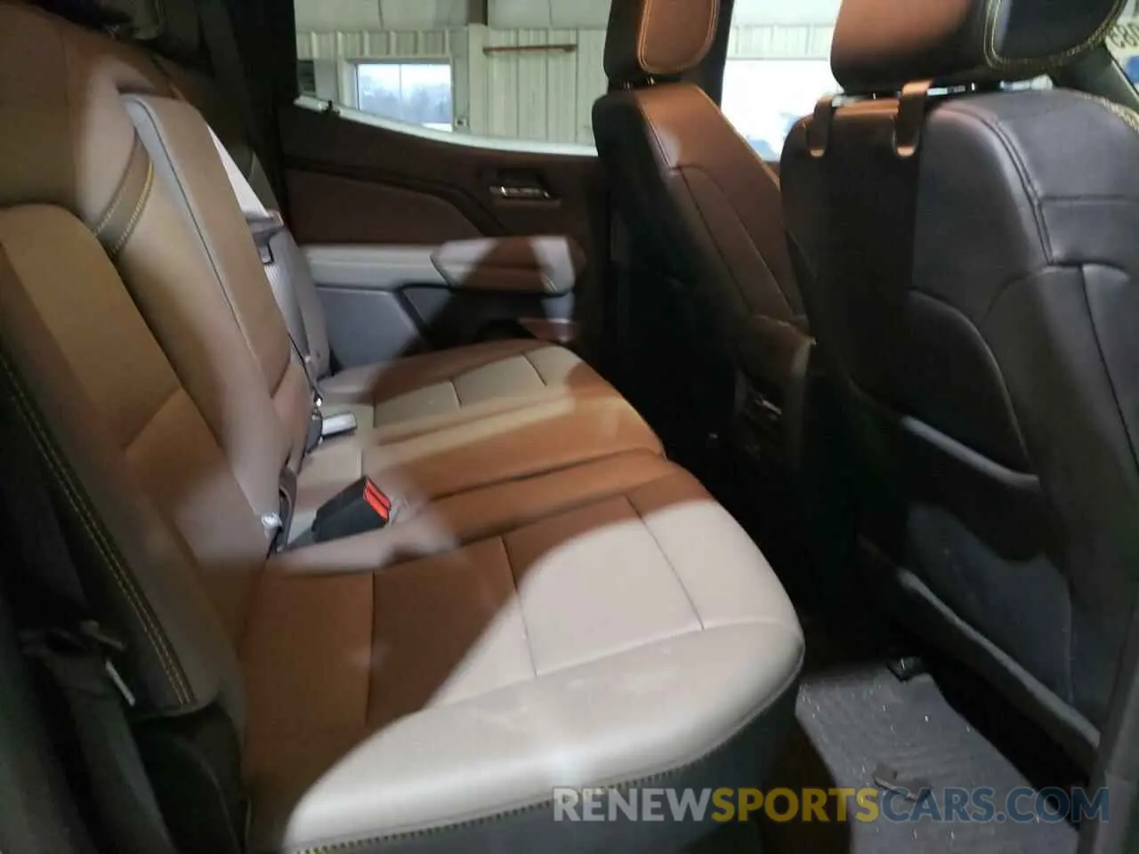 10 Photograph of a damaged car 1GCPTFEK1R1137880 CHEVROLET COLORADO 2024