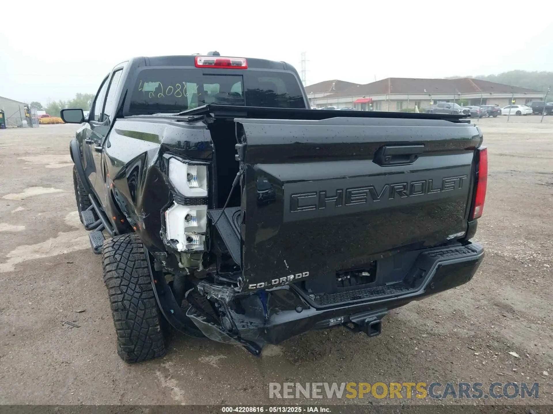 18 Photograph of a damaged car 1GCPTFEK4R1270553 CHEVROLET COLORADO 2024