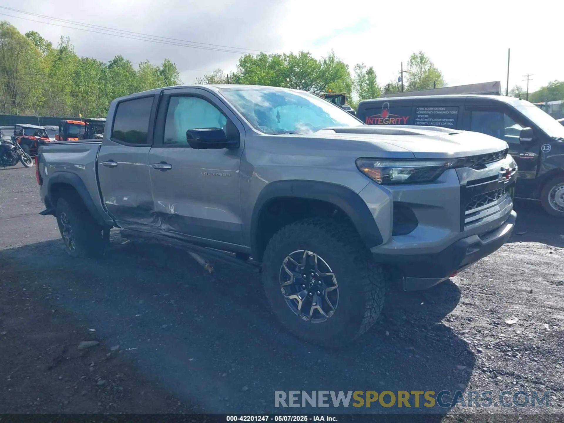 1 Photograph of a damaged car 1GCPTFEK4R1287384 CHEVROLET COLORADO 2024
