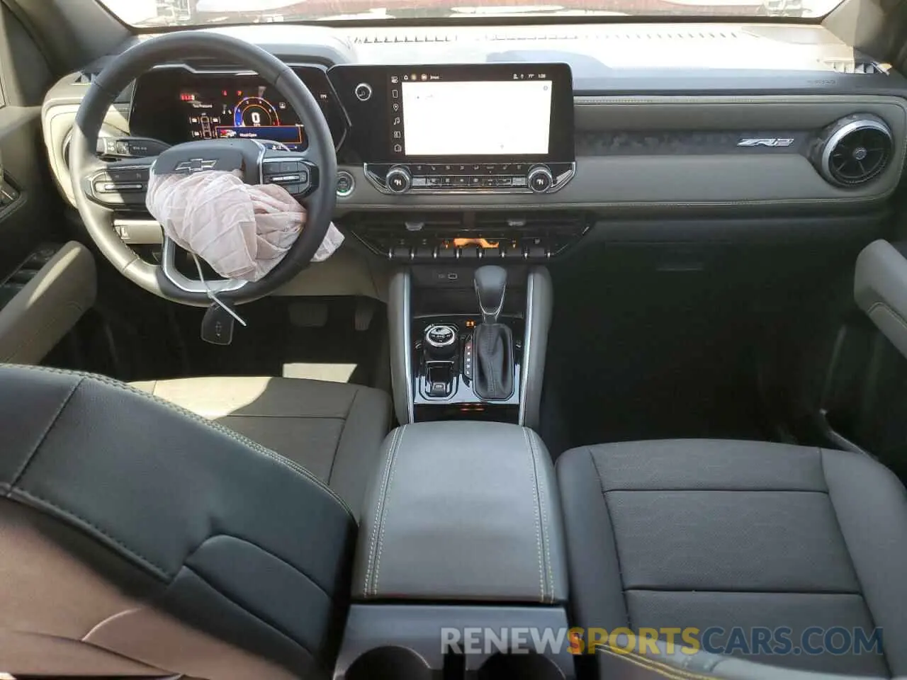 8 Photograph of a damaged car 1GCPTFEK5R1275826 CHEVROLET COLORADO 2024