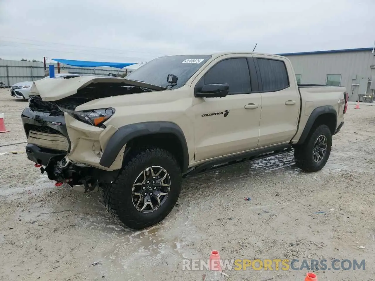 1 Photograph of a damaged car 1GCPTFEK7R1195136 CHEVROLET COLORADO 2024