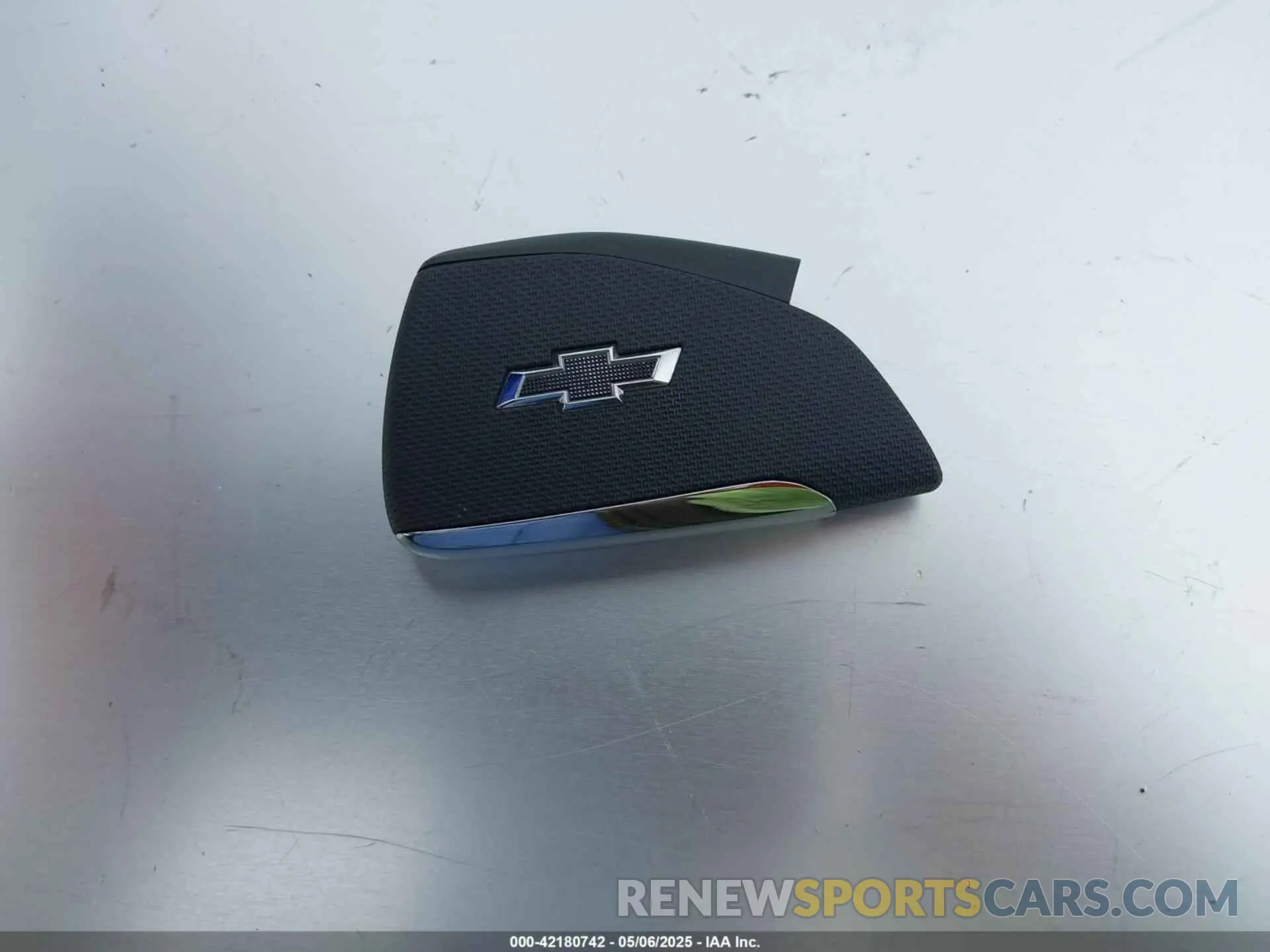 11 Photograph of a damaged car 1GCPTFEKXR1317228 CHEVROLET COLORADO 2024