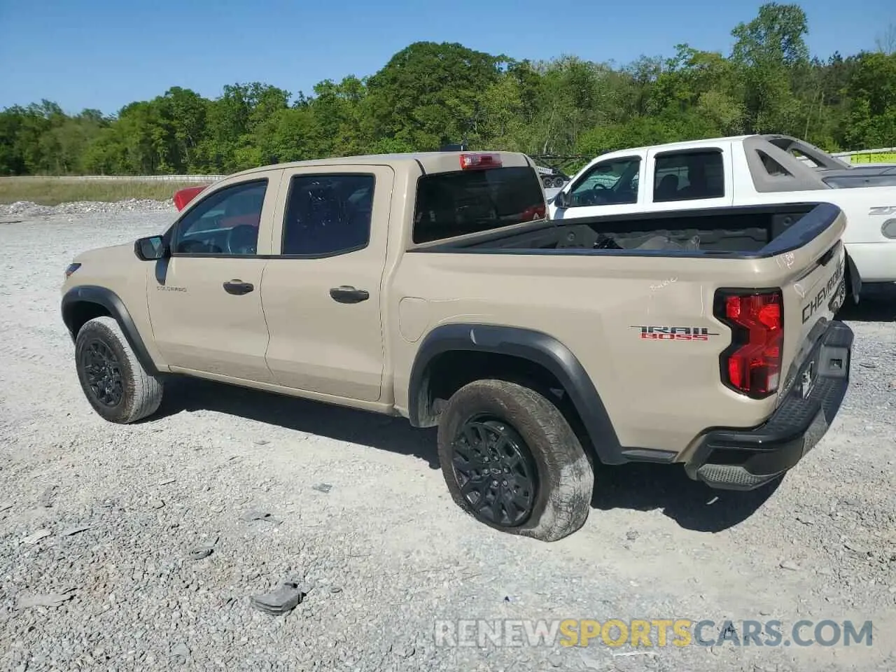 2 Photograph of a damaged car 1GCPTEEK5P1157847 CHEVROLET COLORADO T 2023