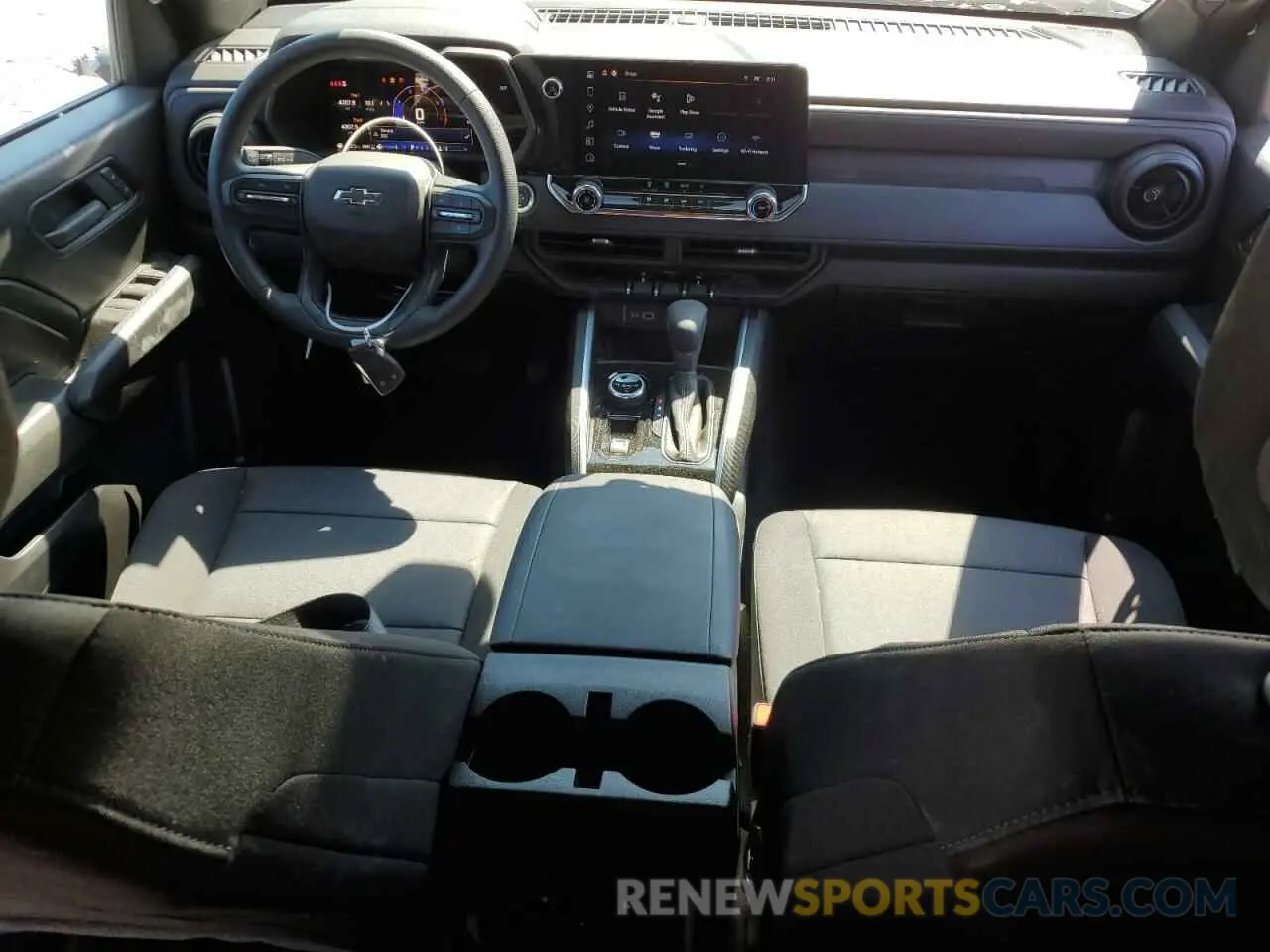 8 Фотография поврежденного автомобиля 1GCPTEEK5R1269700 CHEVROLET COLORADO T 2024