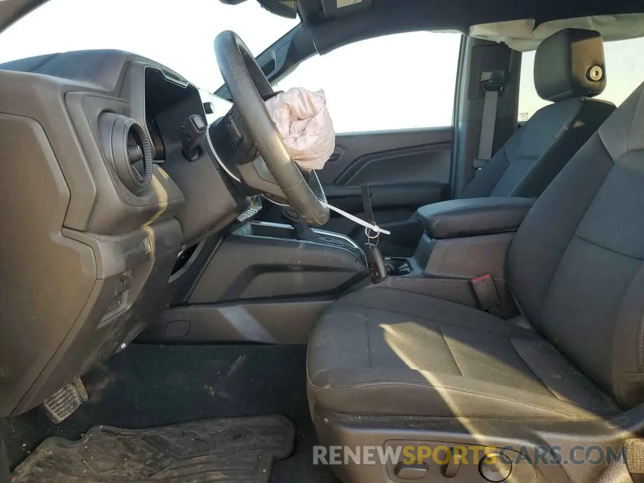 7 Photograph of a damaged car 1GCPTEEK8R1252776 CHEVROLET COLORADO T 2024