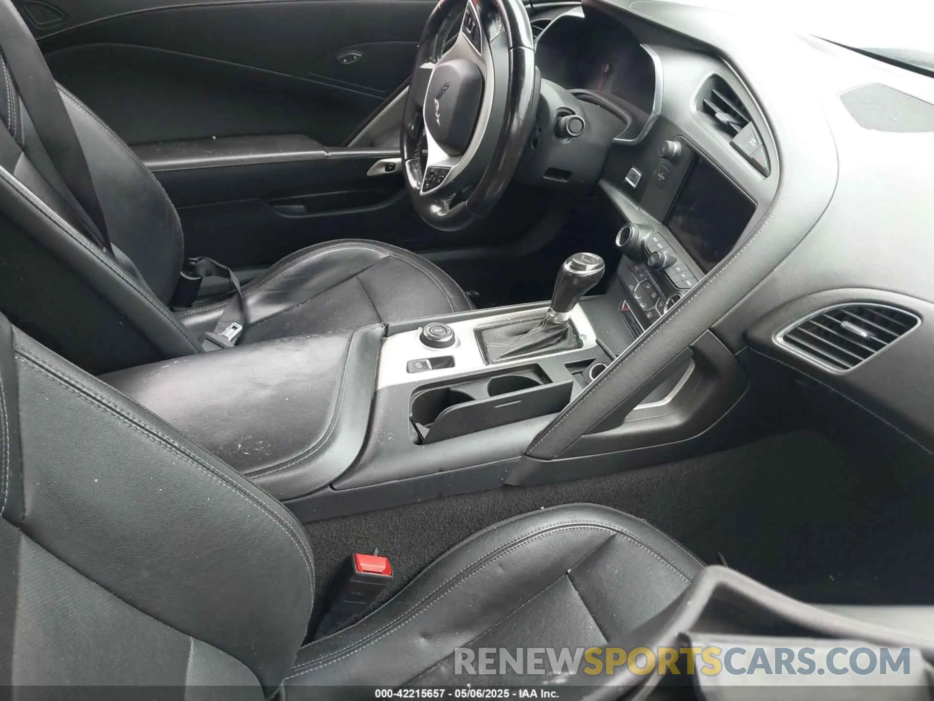 5 Photograph of a damaged car 1G1YB2D76K5112204 CHEVROLET CORVETTE 2019