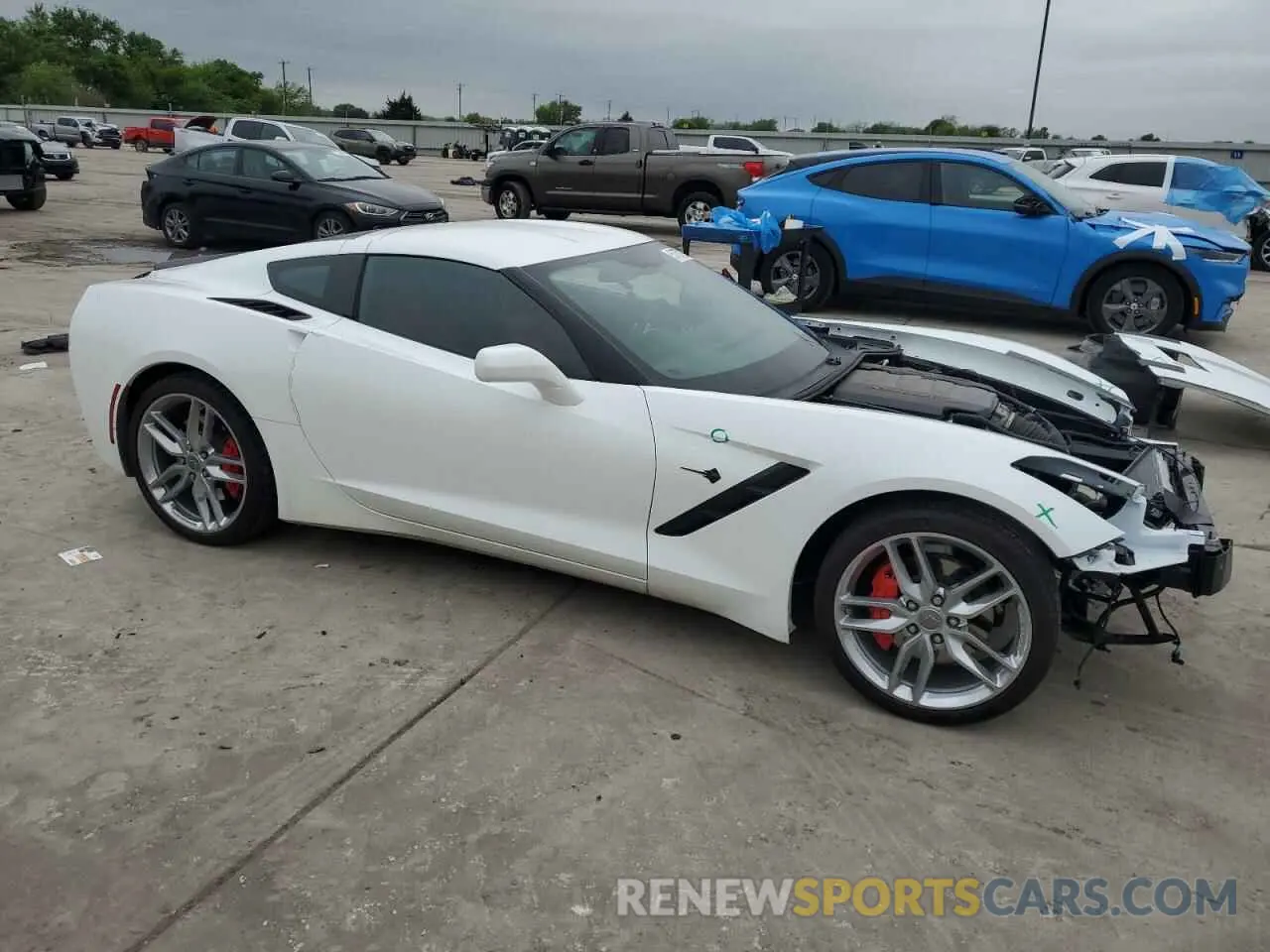 4 Фотография поврежденного автомобиля 1G1YB2D7XK5113792 CHEVROLET CORVETTE 2019