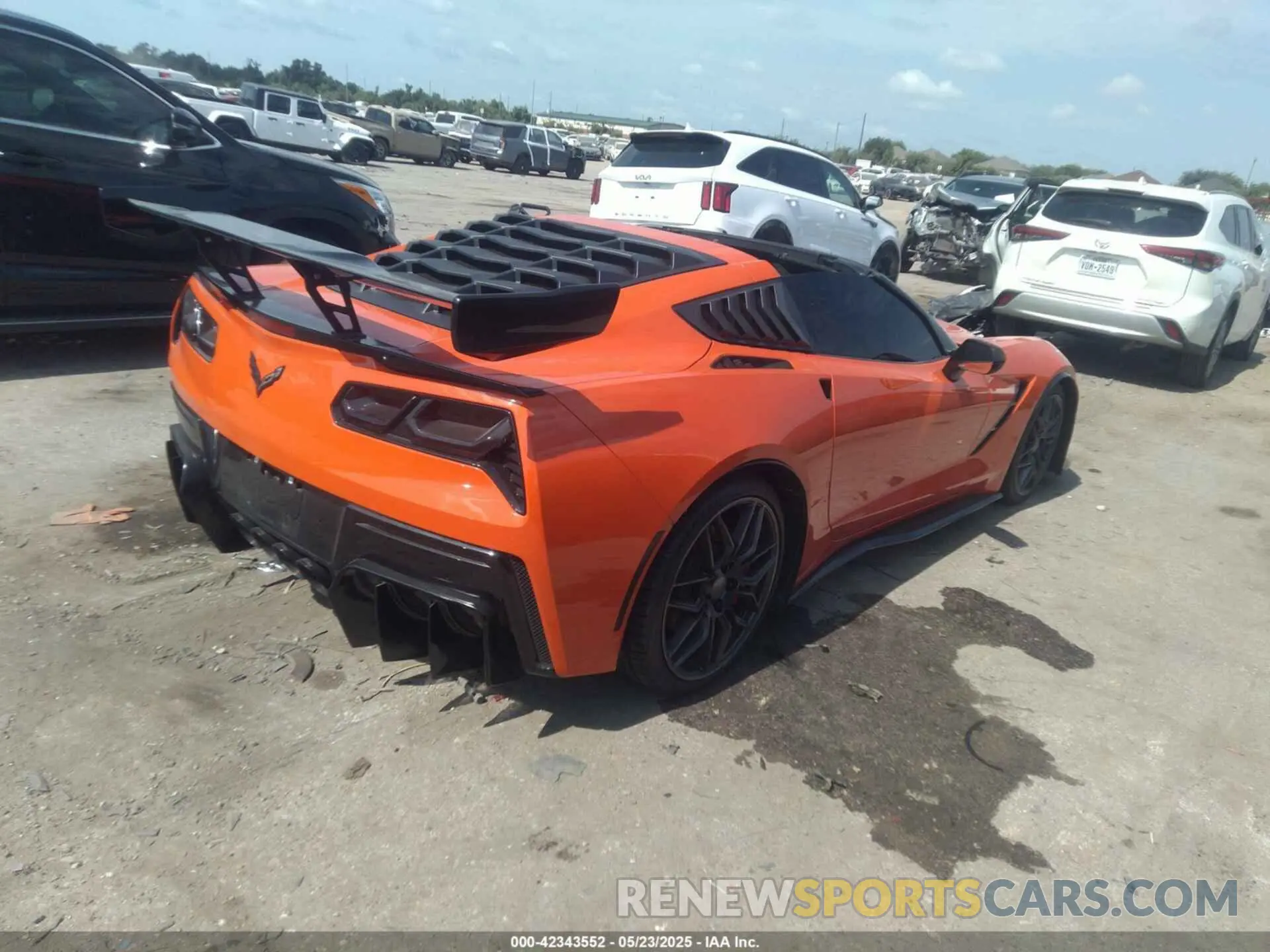 4 Photograph of a damaged car 1G1YC2D77K5100110 CHEVROLET CORVETTE 2019