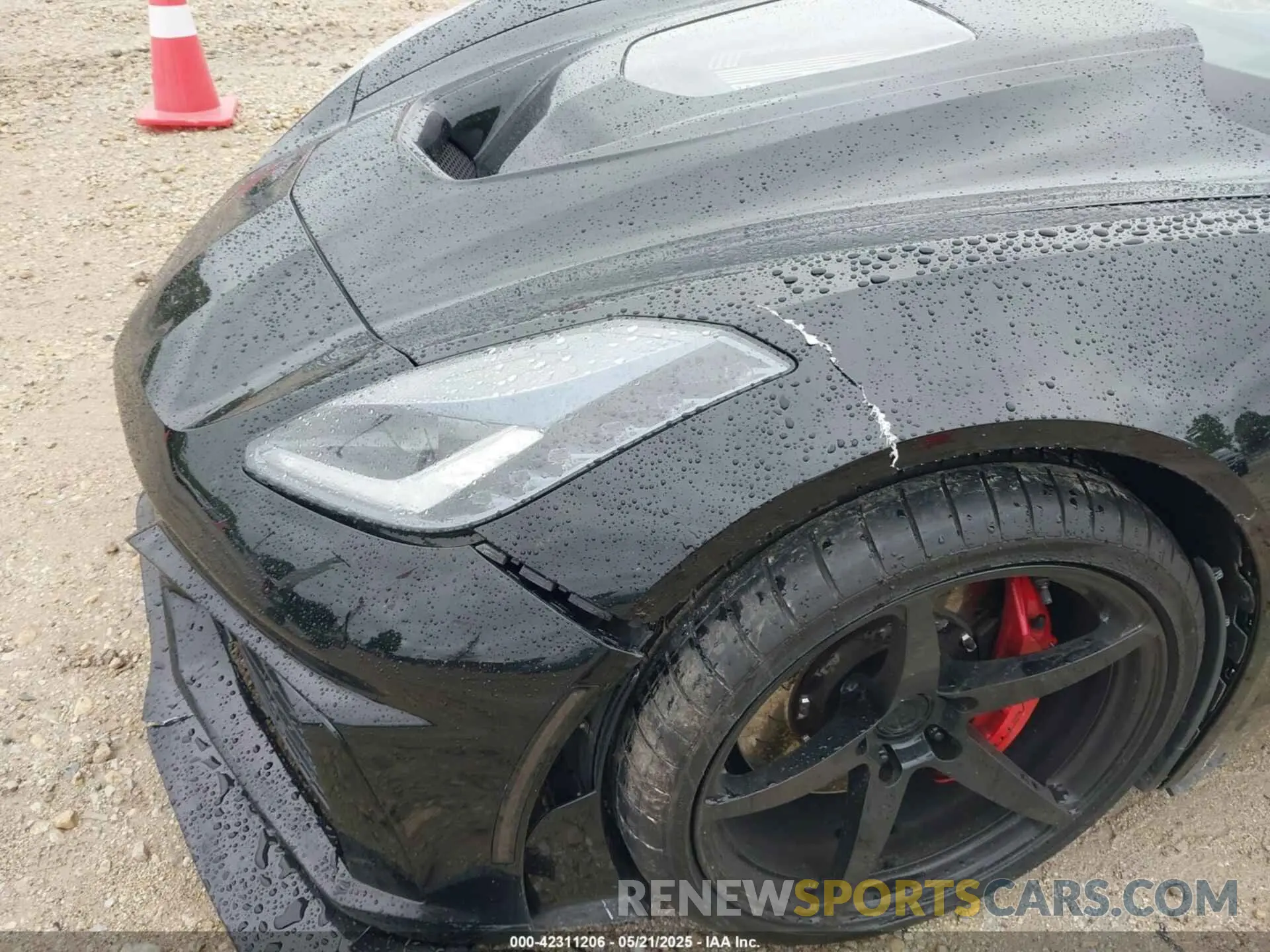 17 Photograph of a damaged car 1G1YS2D68K5601517 CHEVROLET CORVETTE 2019