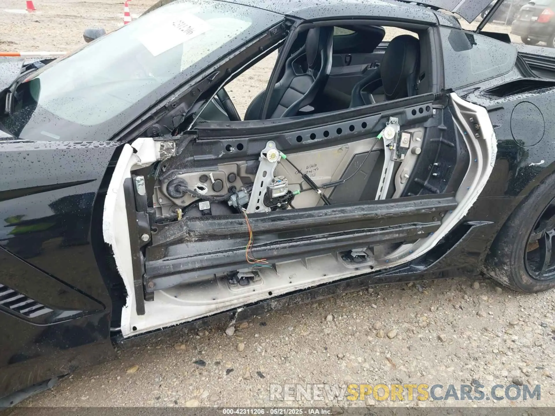 6 Photograph of a damaged car 1G1YS2D68K5601517 CHEVROLET CORVETTE 2019