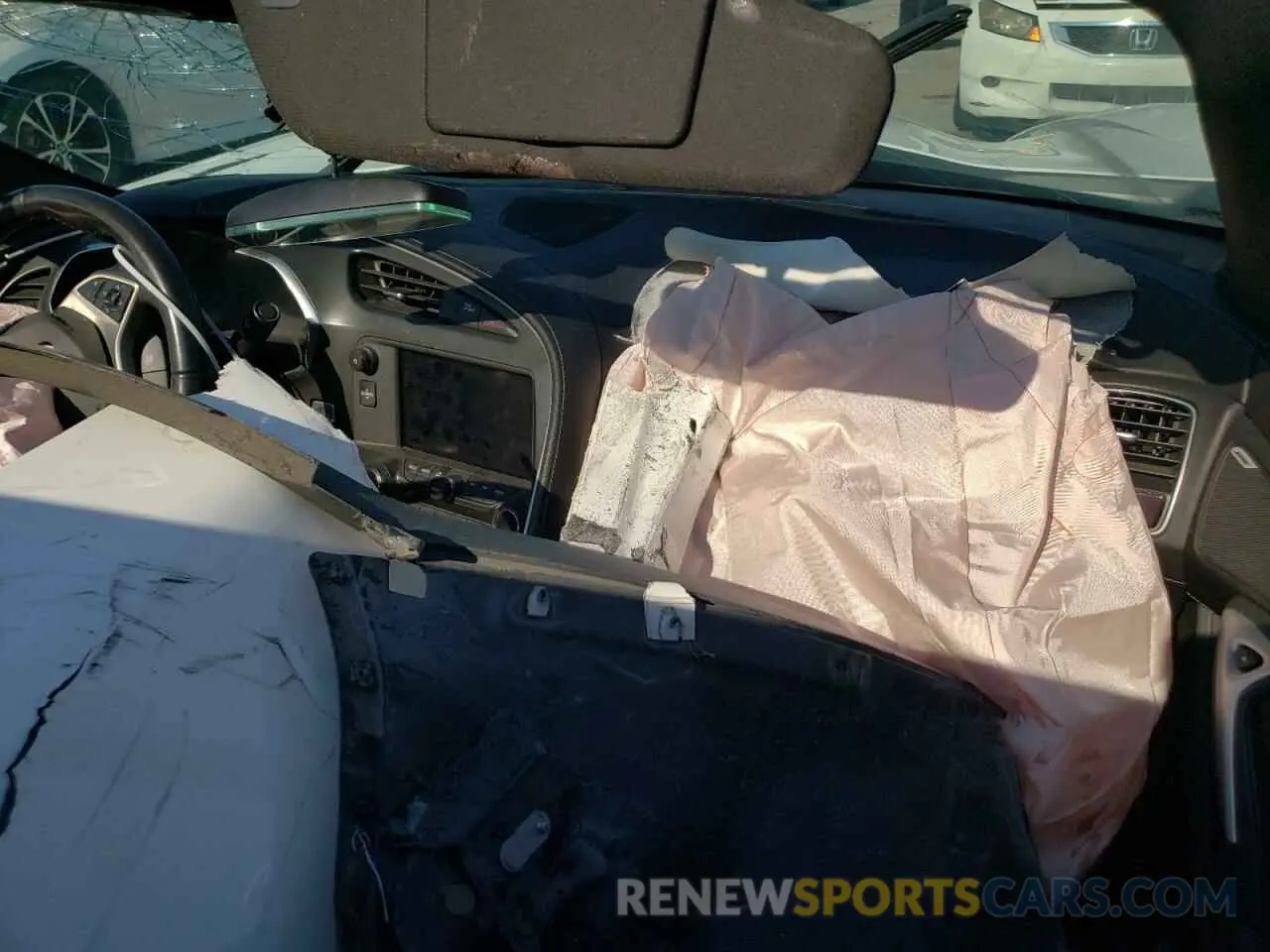 8 Photograph of a damaged car 1G1YW2D74K5113002 CHEVROLET CORVETTE 2019