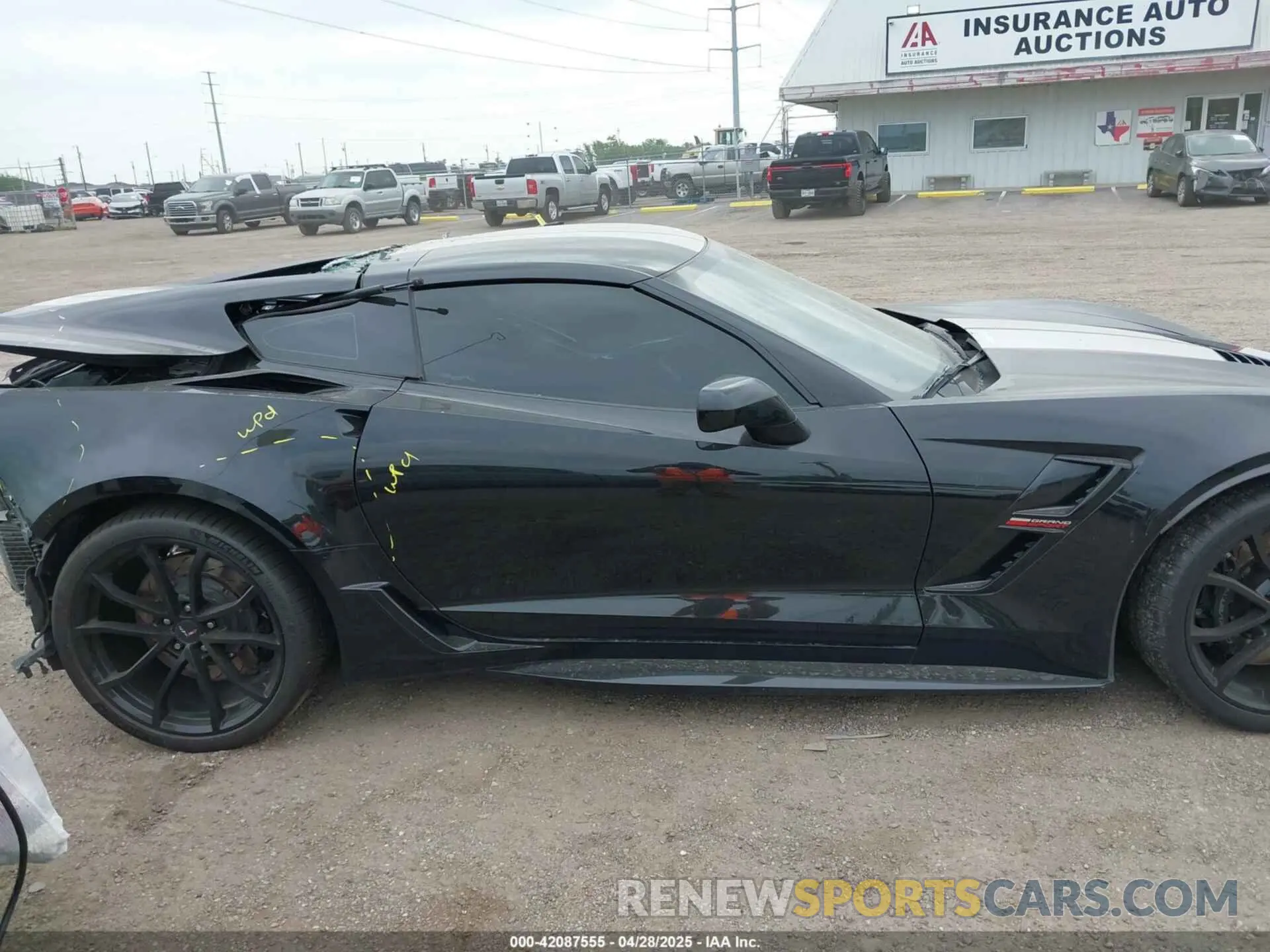 14 Photograph of a damaged car 1G1YW2D75K5112067 CHEVROLET CORVETTE 2019
