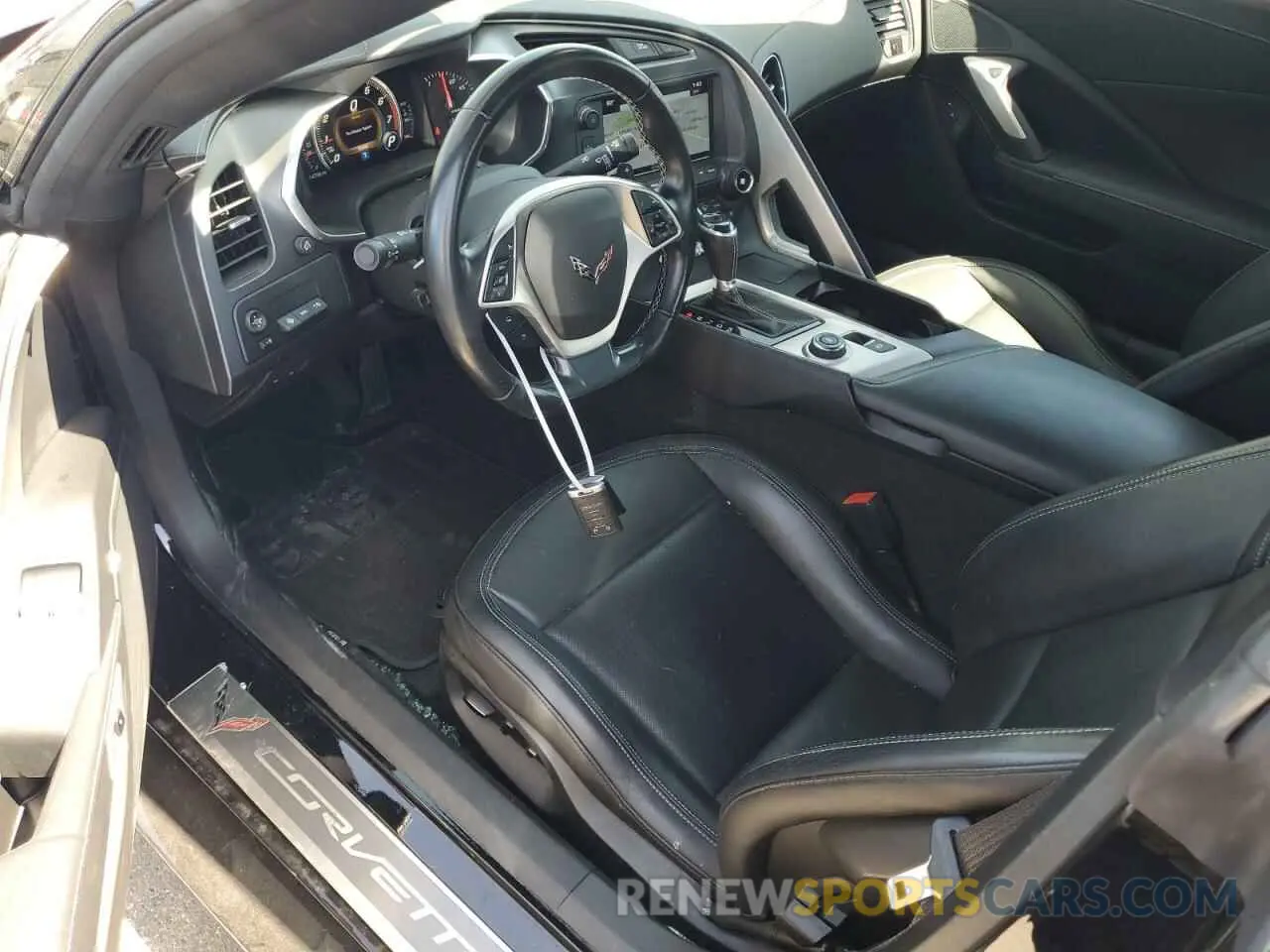 8 Photograph of a damaged car 1G1YY2D70K5124895 CHEVROLET CORVETTE 2019