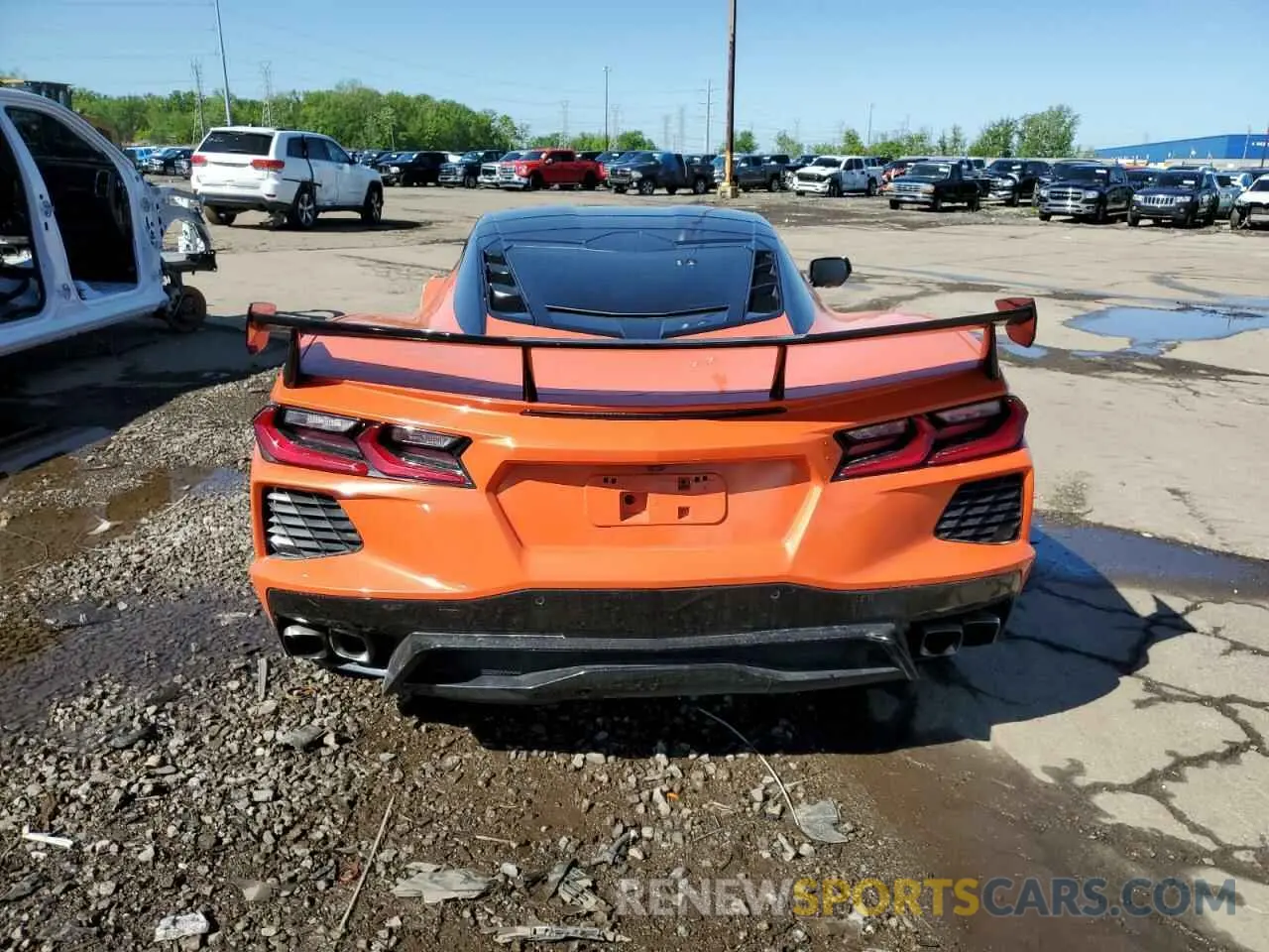 6 Photograph of a damaged car 1G1Y62D40L5112467 CHEVROLET CORVETTE 2020