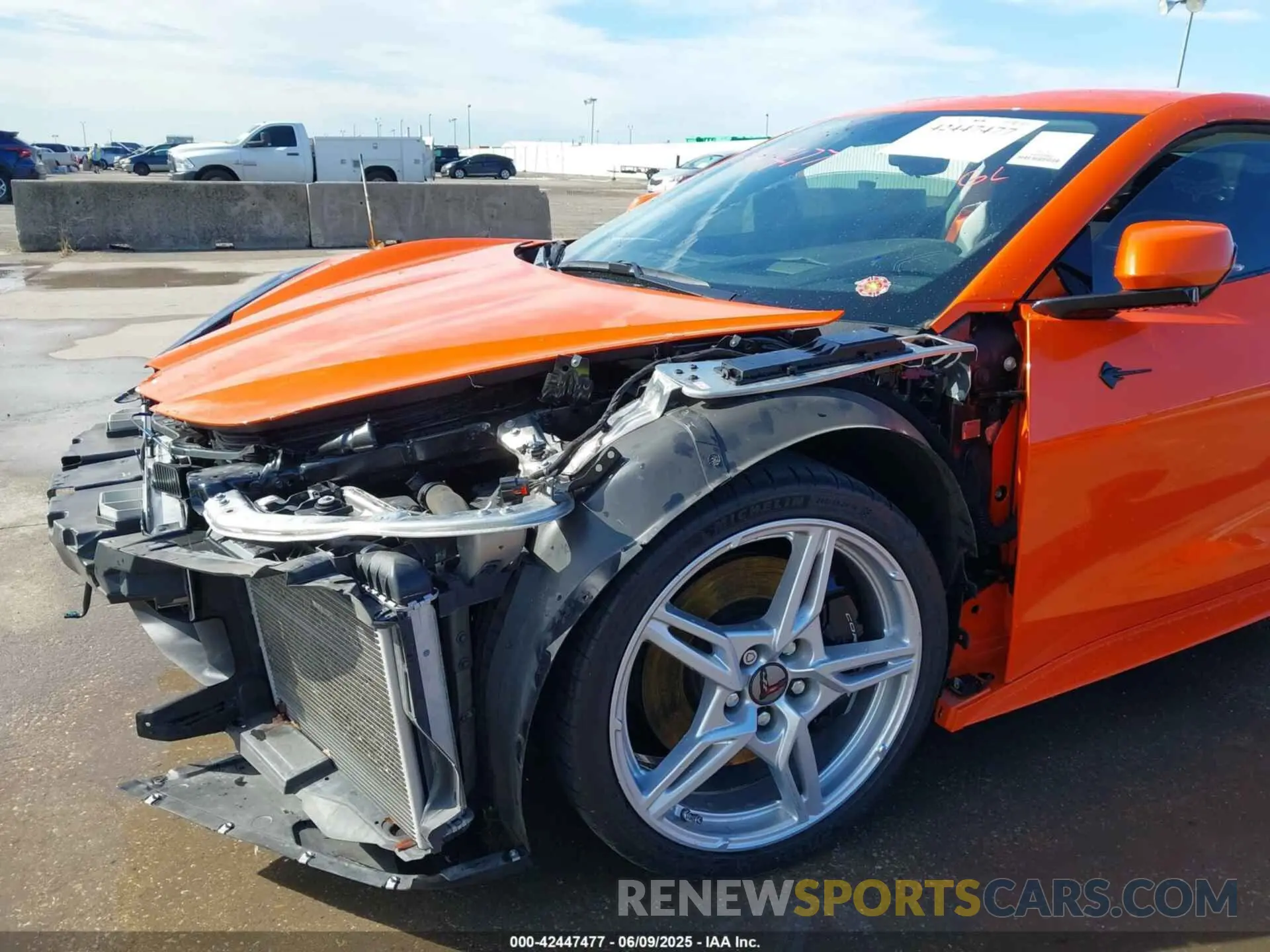 20 Photograph of a damaged car 1G1Y82D46L5105548 CHEVROLET CORVETTE STINGRAY 2020