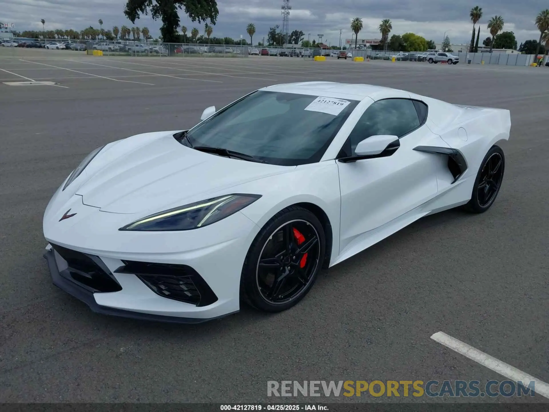 2 Photograph of a damaged car 1G1YB2D42N5112386 CHEVROLET CORVETTE STINGRAY 2022