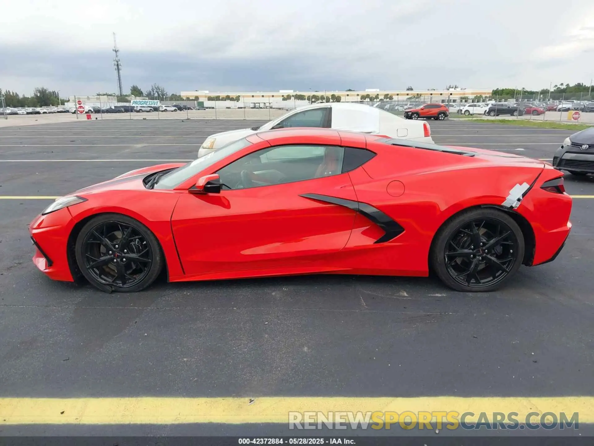 14 Фотография поврежденного автомобиля 1G1YB2D44N5103303 CHEVROLET CORVETTE STINGRAY 2022