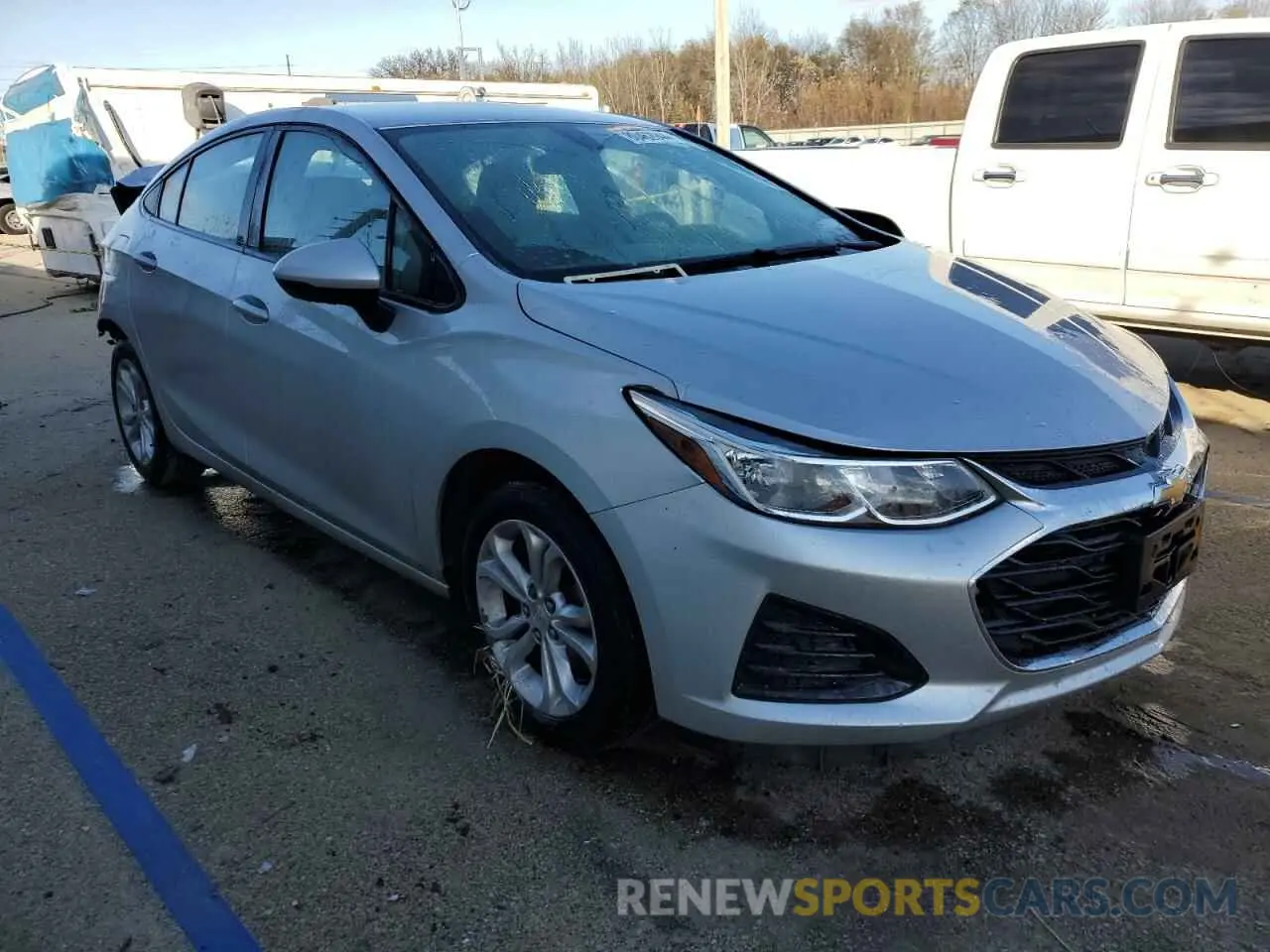 4 Photograph of a damaged car 1G1BC5SM1K7110863 CHEVROLET CRUZE 2019
