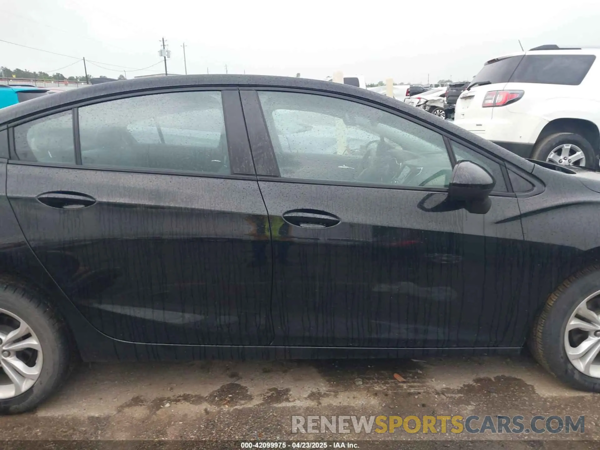 13 Photograph of a damaged car 1G1BC5SM2K7127249 CHEVROLET CRUZE 2019