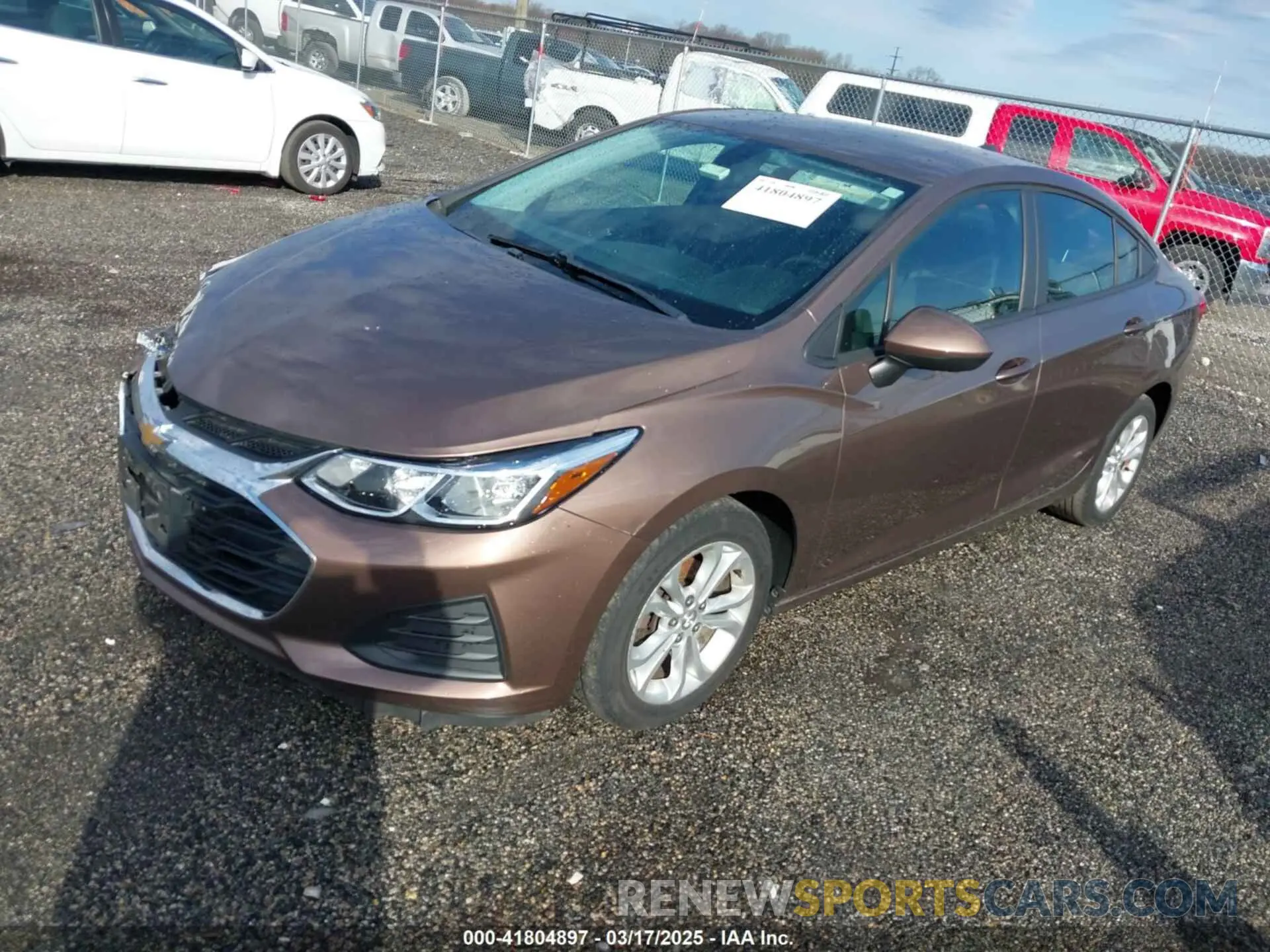 2 Фотография поврежденного автомобиля 1G1BC5SM2K7129891 CHEVROLET CRUZE 2019