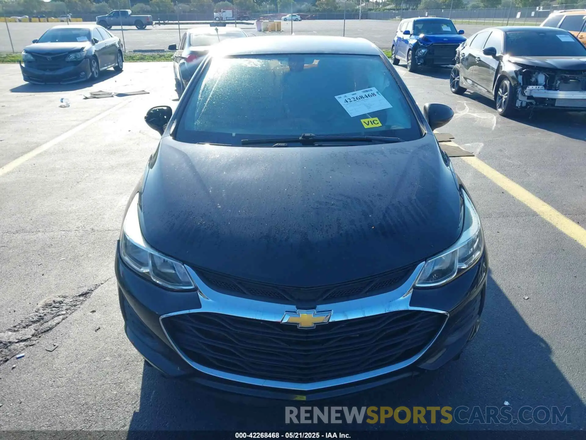13 Photograph of a damaged car 1G1BC5SM2K7151535 CHEVROLET CRUZE 2019