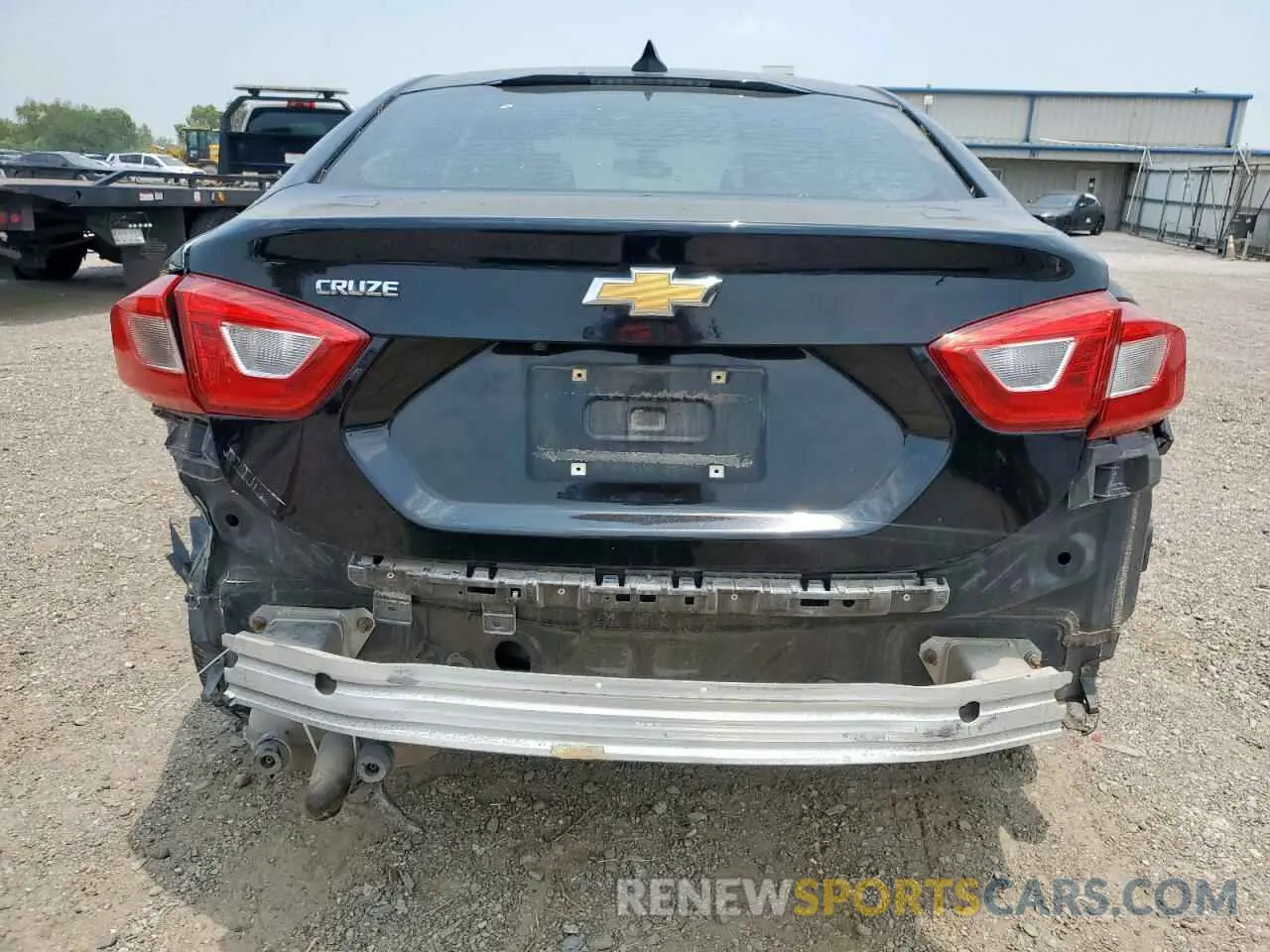 6 Фотография поврежденного автомобиля 1G1BC5SM3K7128605 CHEVROLET CRUZE 2019