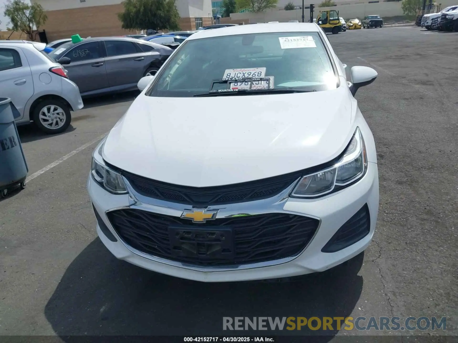 12 Фотография поврежденного автомобиля 1G1BC5SM4K7125115 CHEVROLET CRUZE 2019