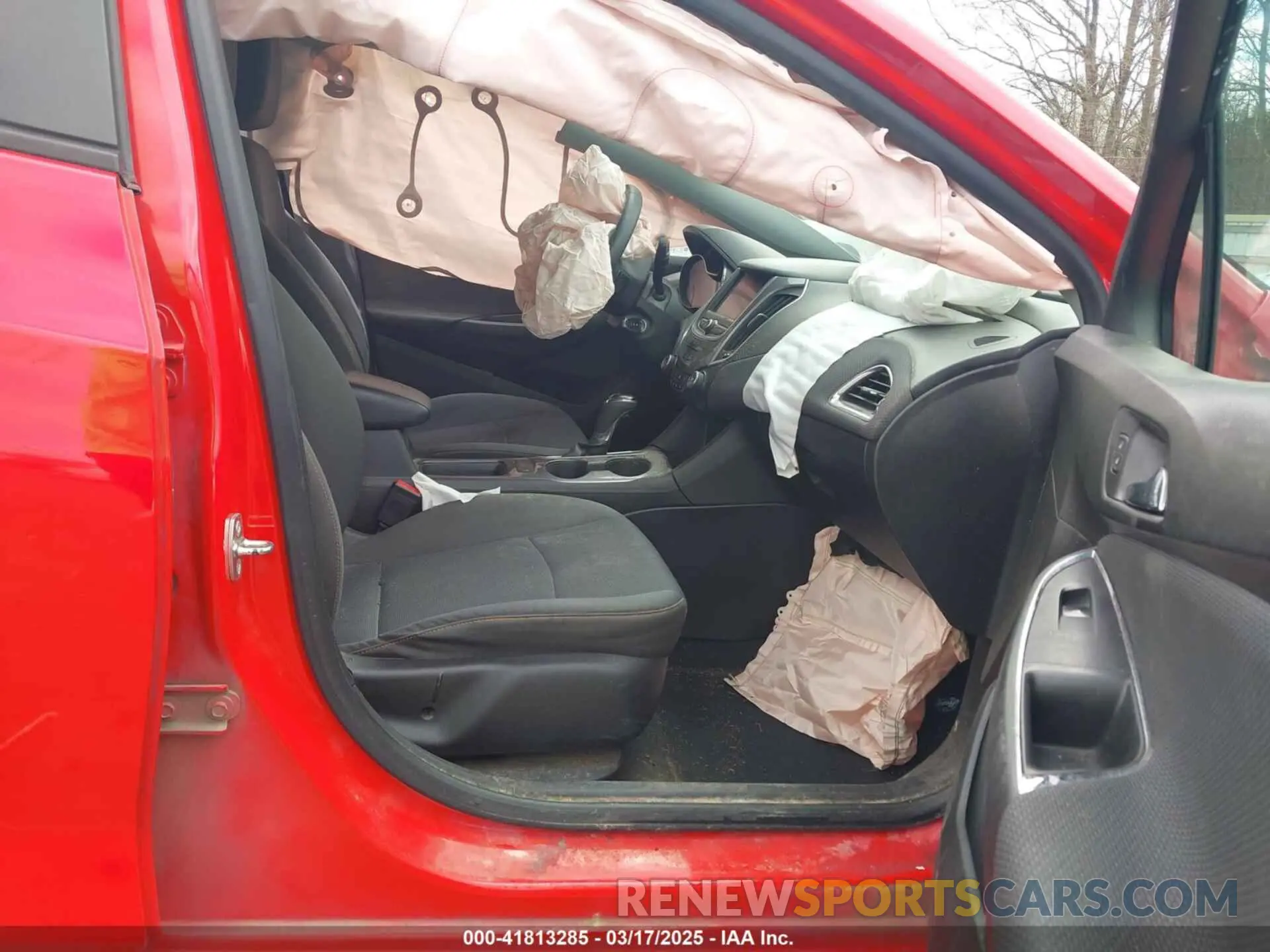 5 Photograph of a damaged car 1G1BC5SM4K7132159 CHEVROLET CRUZE 2019