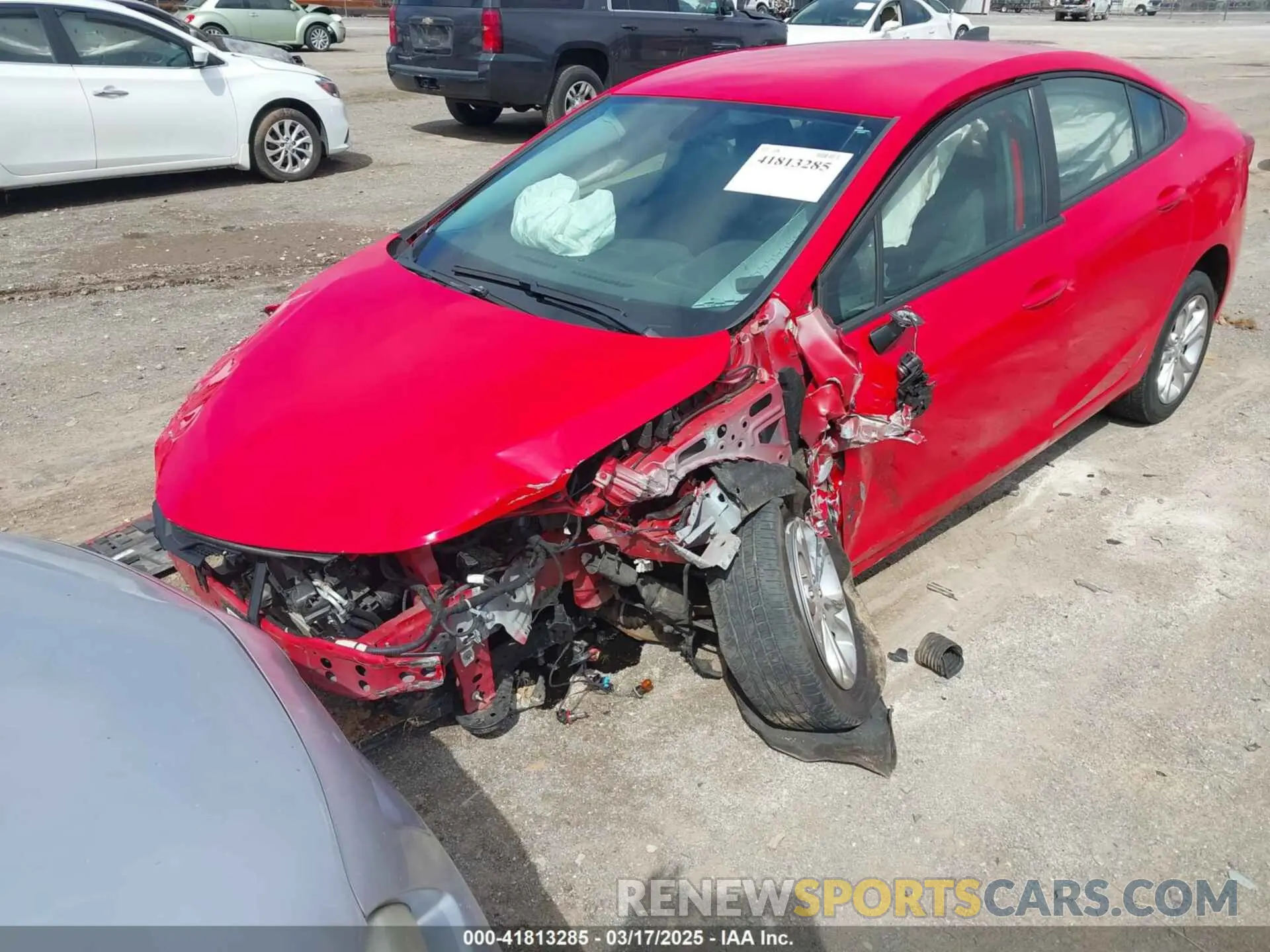 6 Photograph of a damaged car 1G1BC5SM4K7132159 CHEVROLET CRUZE 2019