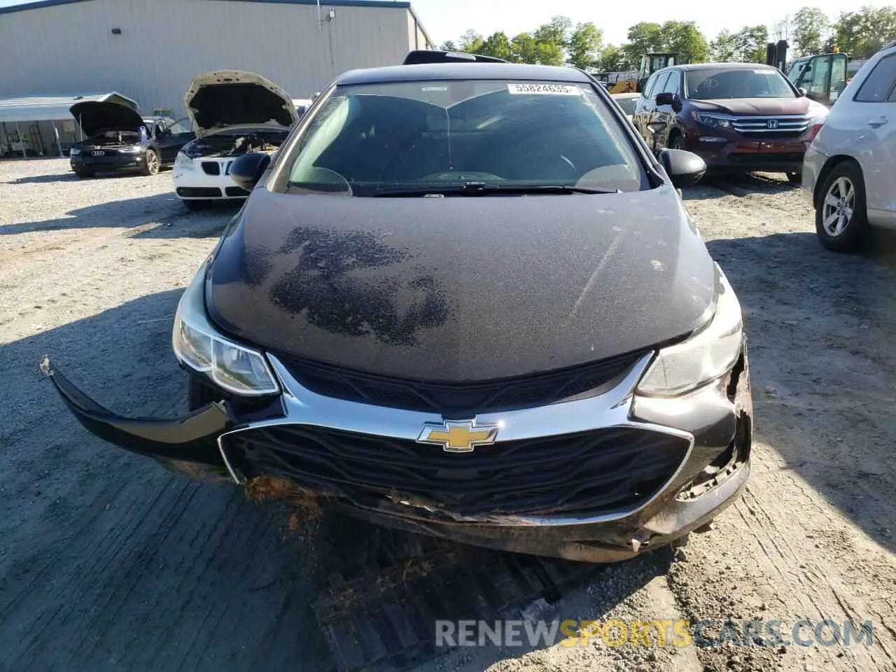 5 Фотография поврежденного автомобиля 1G1BC5SM4K7148541 CHEVROLET CRUZE 2019