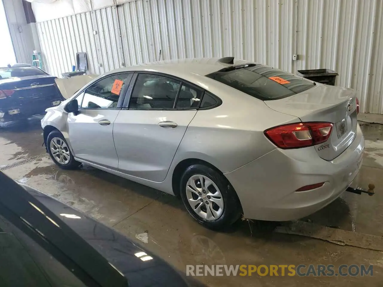 2 Фотография поврежденного автомобиля 1G1BC5SM5K7108873 CHEVROLET CRUZE 2019