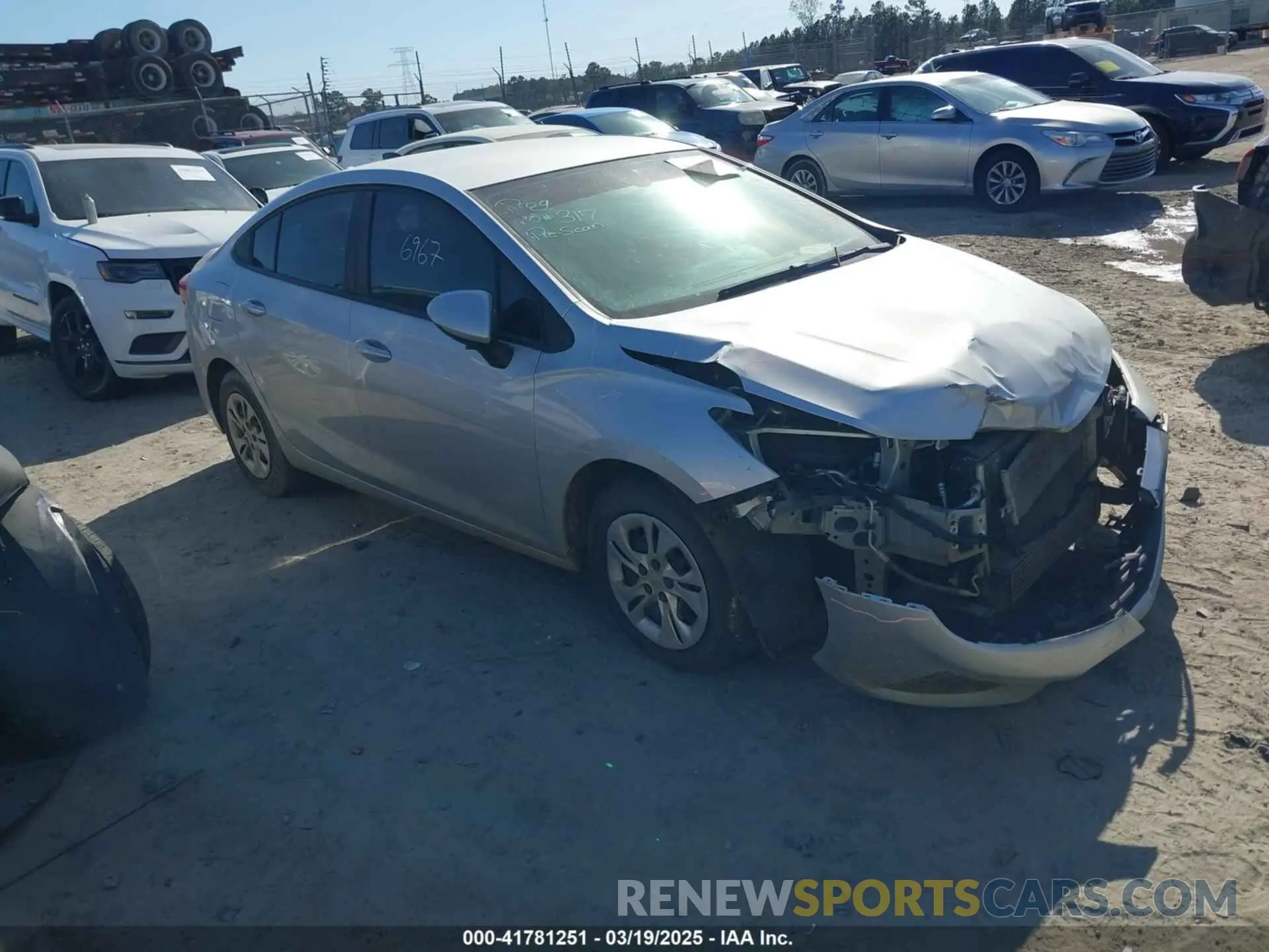 1 Photograph of a damaged car 1G1BC5SM6K7146967 CHEVROLET CRUZE 2019