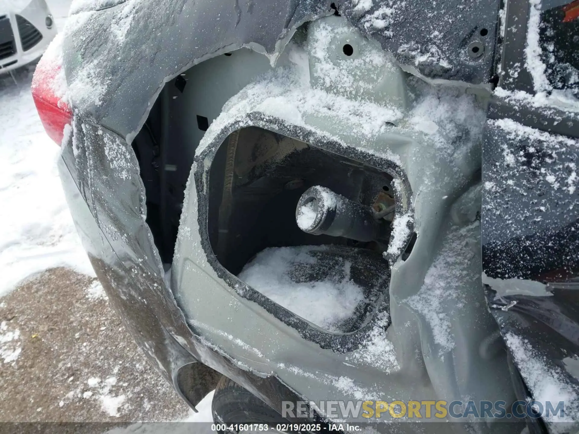 19 Photograph of a damaged car 1G1BC5SM8K7109774 CHEVROLET CRUZE 2019