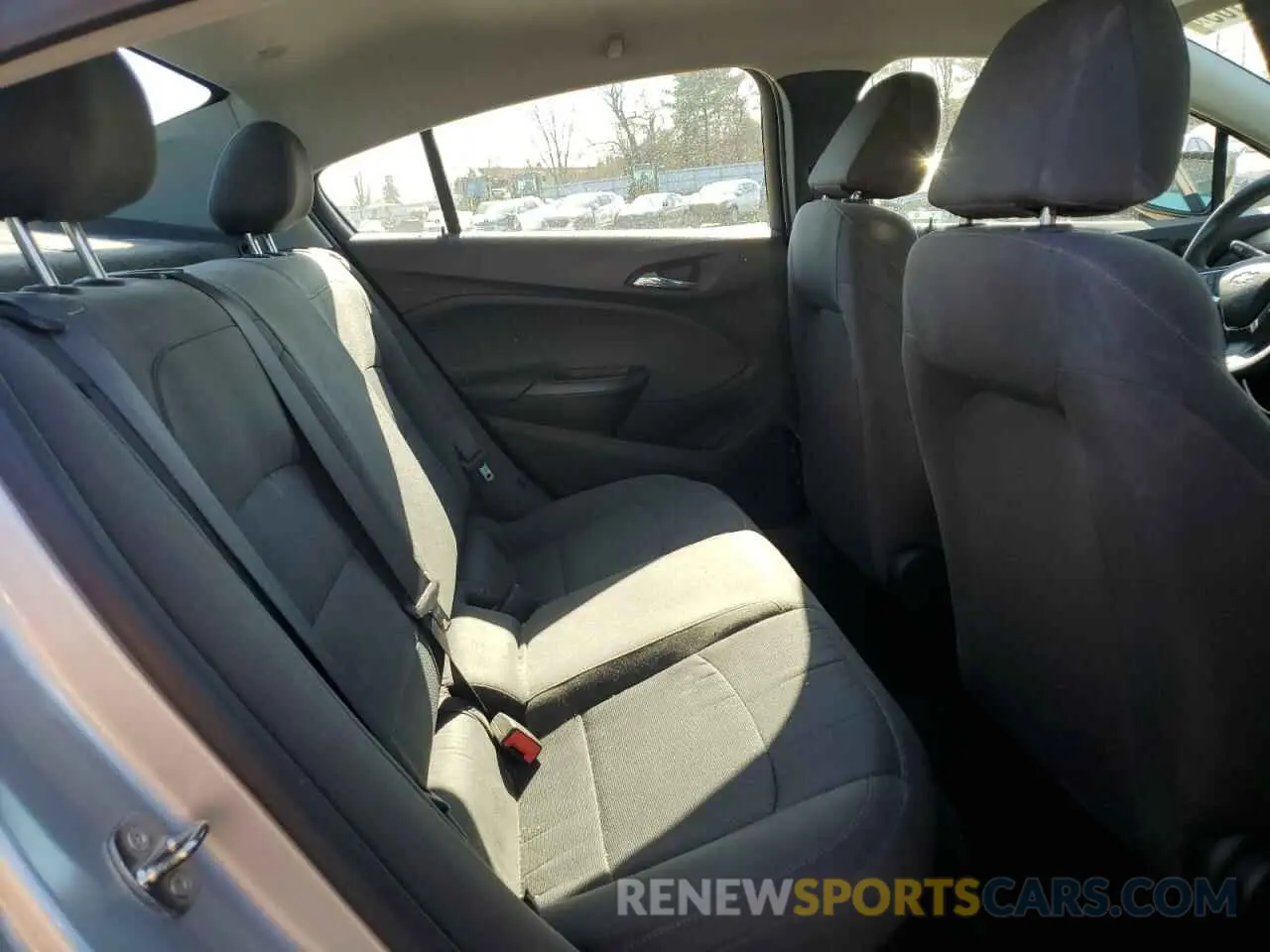 10 Фотография поврежденного автомобиля 1G1BC5SM8K7133301 CHEVROLET CRUZE 2019