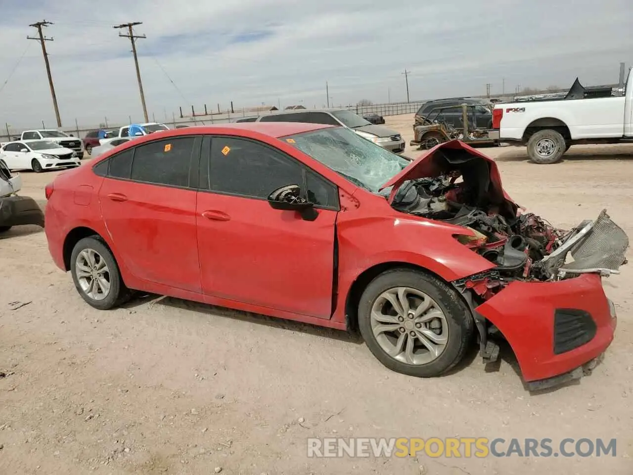 4 Фотография поврежденного автомобиля 1G1BC5SM9K7126633 CHEVROLET CRUZE 2019