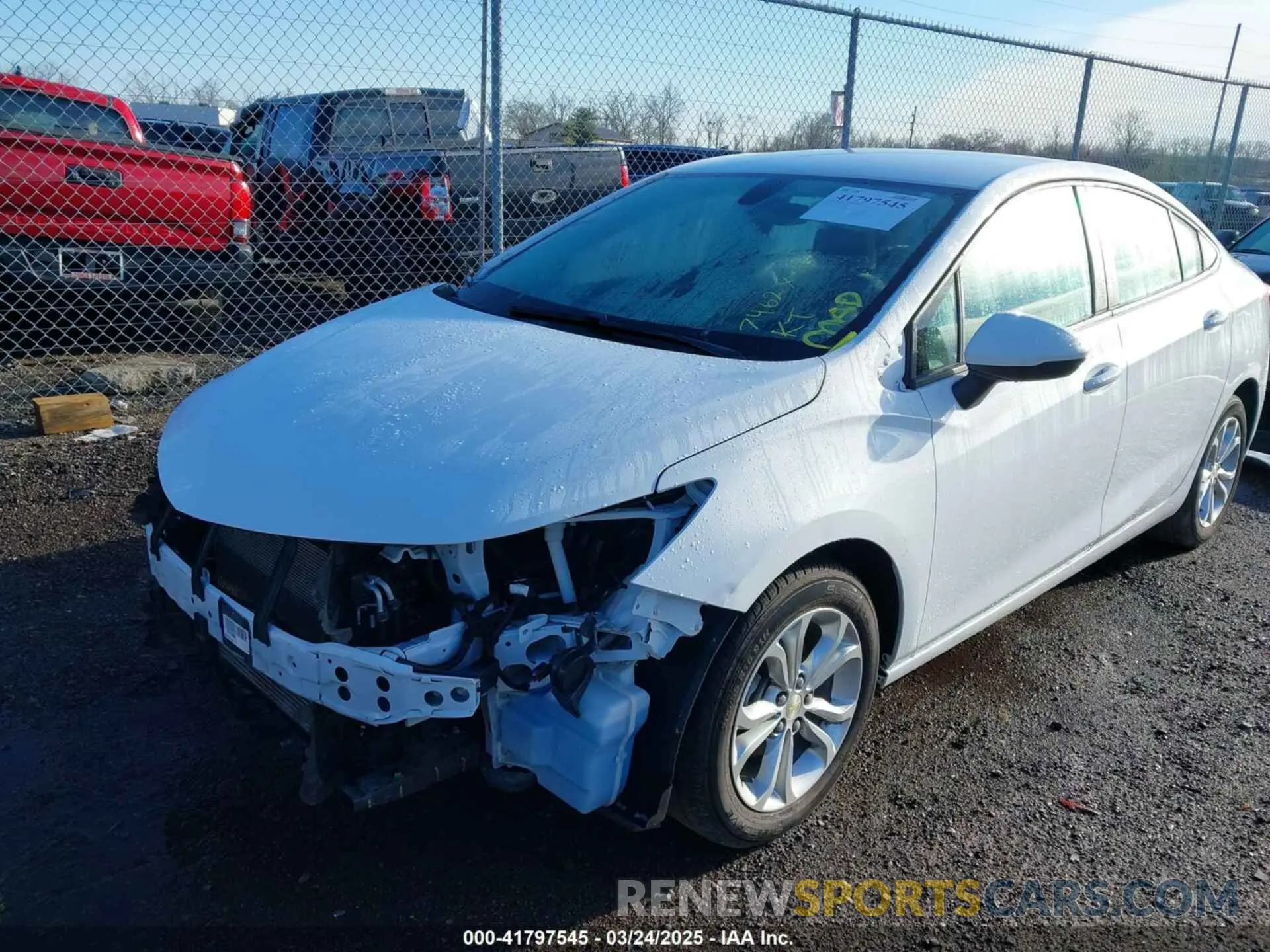 2 Photograph of a damaged car 1G1BC5SM9K7134778 CHEVROLET CRUZE 2019