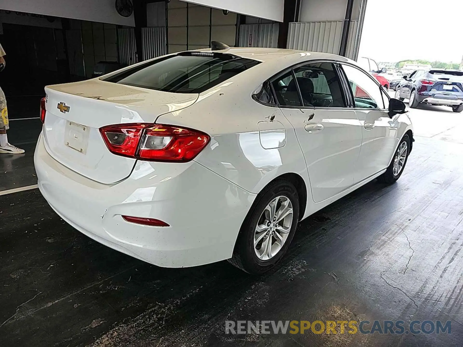 3 Photograph of a damaged car 1G1BC5SMXK7136281 CHEVROLET CRUZE 2019