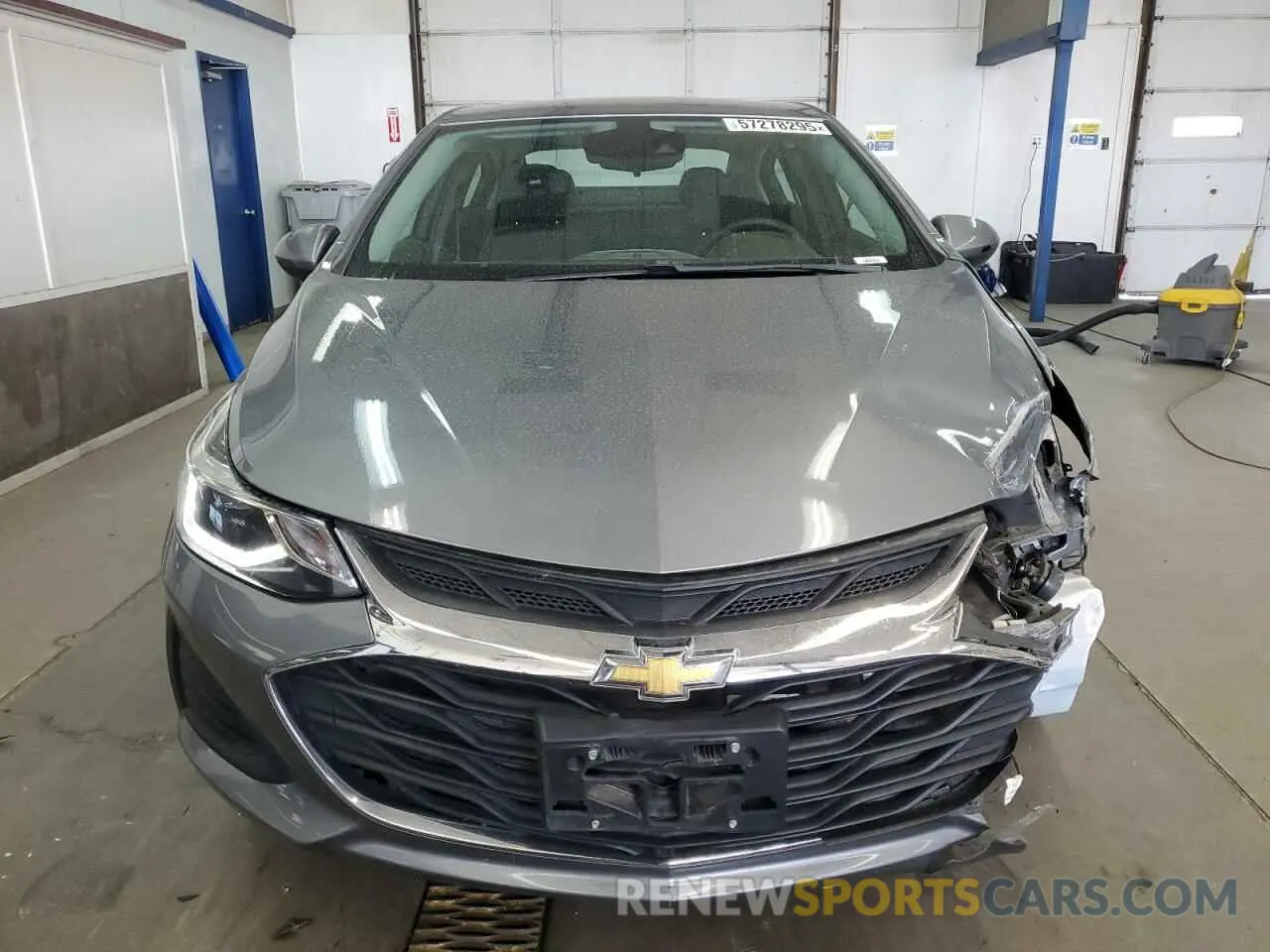 5 Photograph of a damaged car 1G1BE5SM0K7124215 CHEVROLET CRUZE 2019