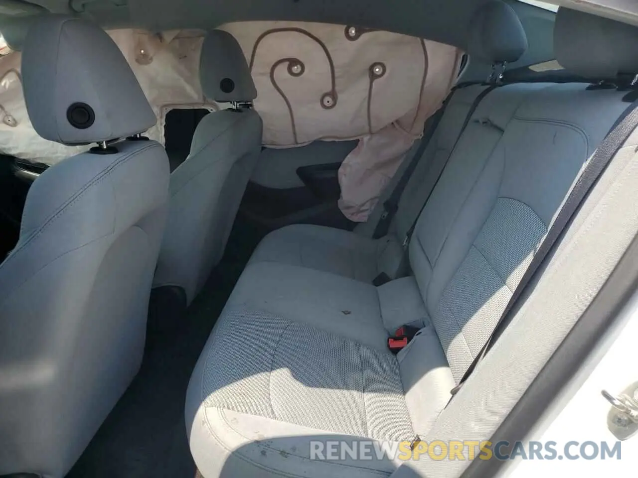 11 Photograph of a damaged car 1G1BE5SM1K7106869 CHEVROLET CRUZE 2019