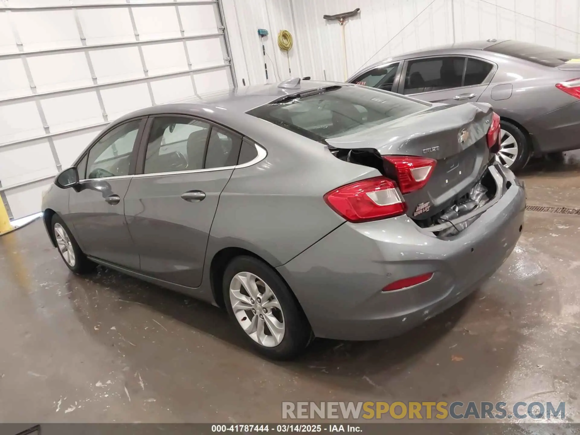 3 Photograph of a damaged car 1G1BE5SM1K7115782 CHEVROLET CRUZE 2019