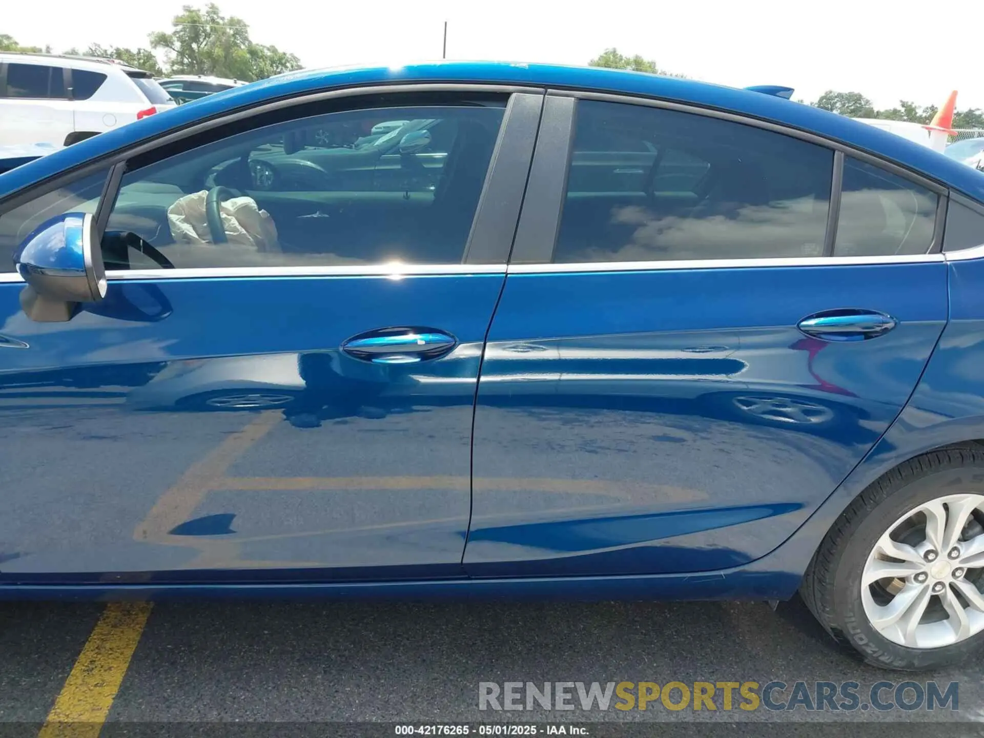 14 Photograph of a damaged car 1G1BE5SM1K7129049 CHEVROLET CRUZE 2019