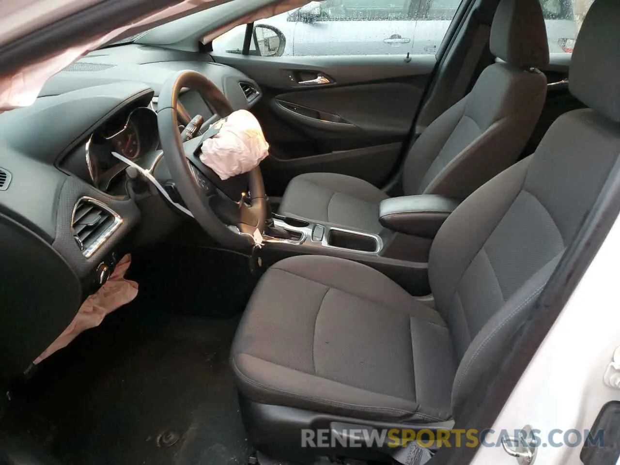 7 Photograph of a damaged car 1G1BE5SM1K7140472 CHEVROLET CRUZE 2019