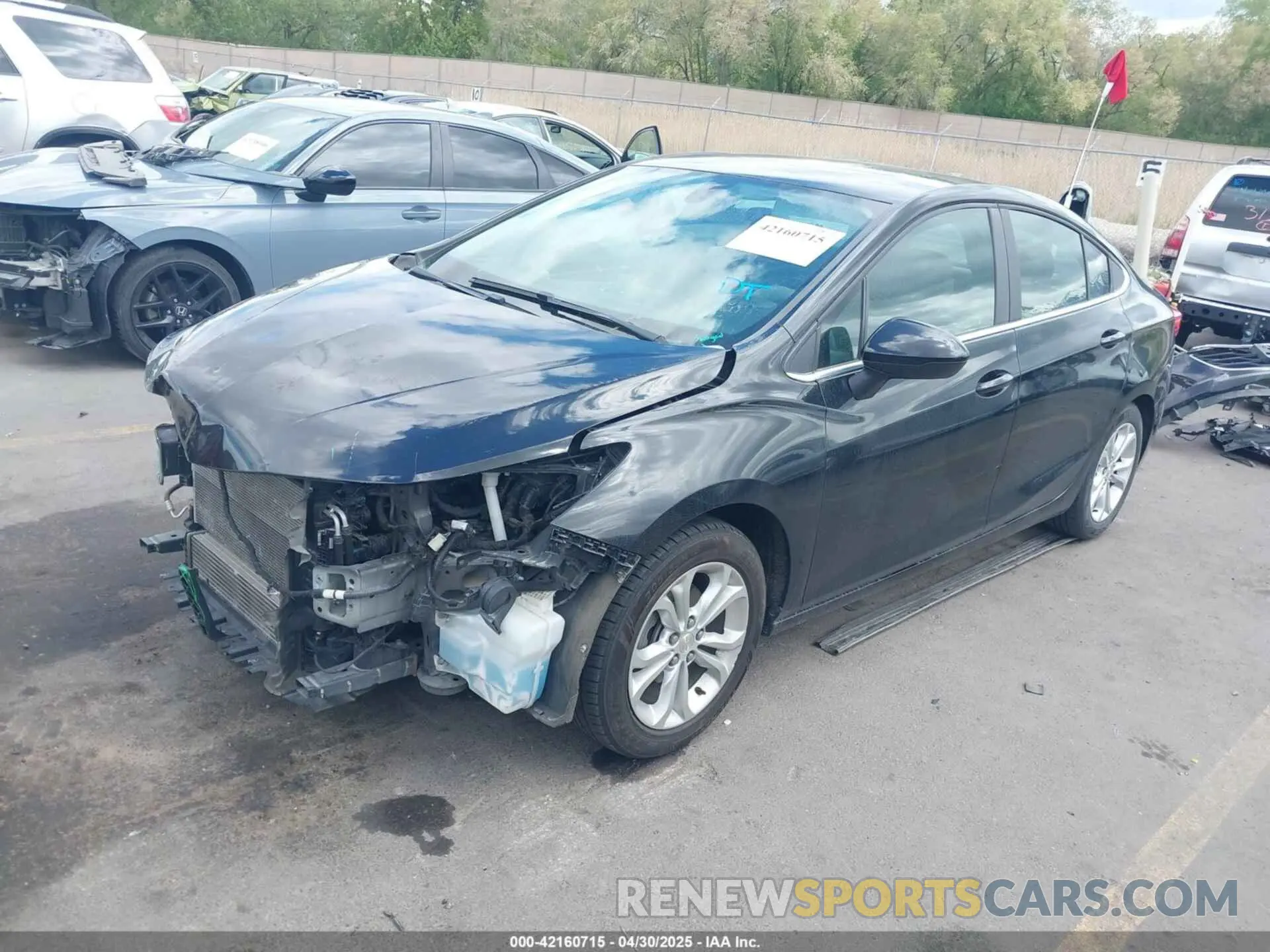 2 Фотография поврежденного автомобиля 1G1BE5SM1K7141234 CHEVROLET CRUZE 2019