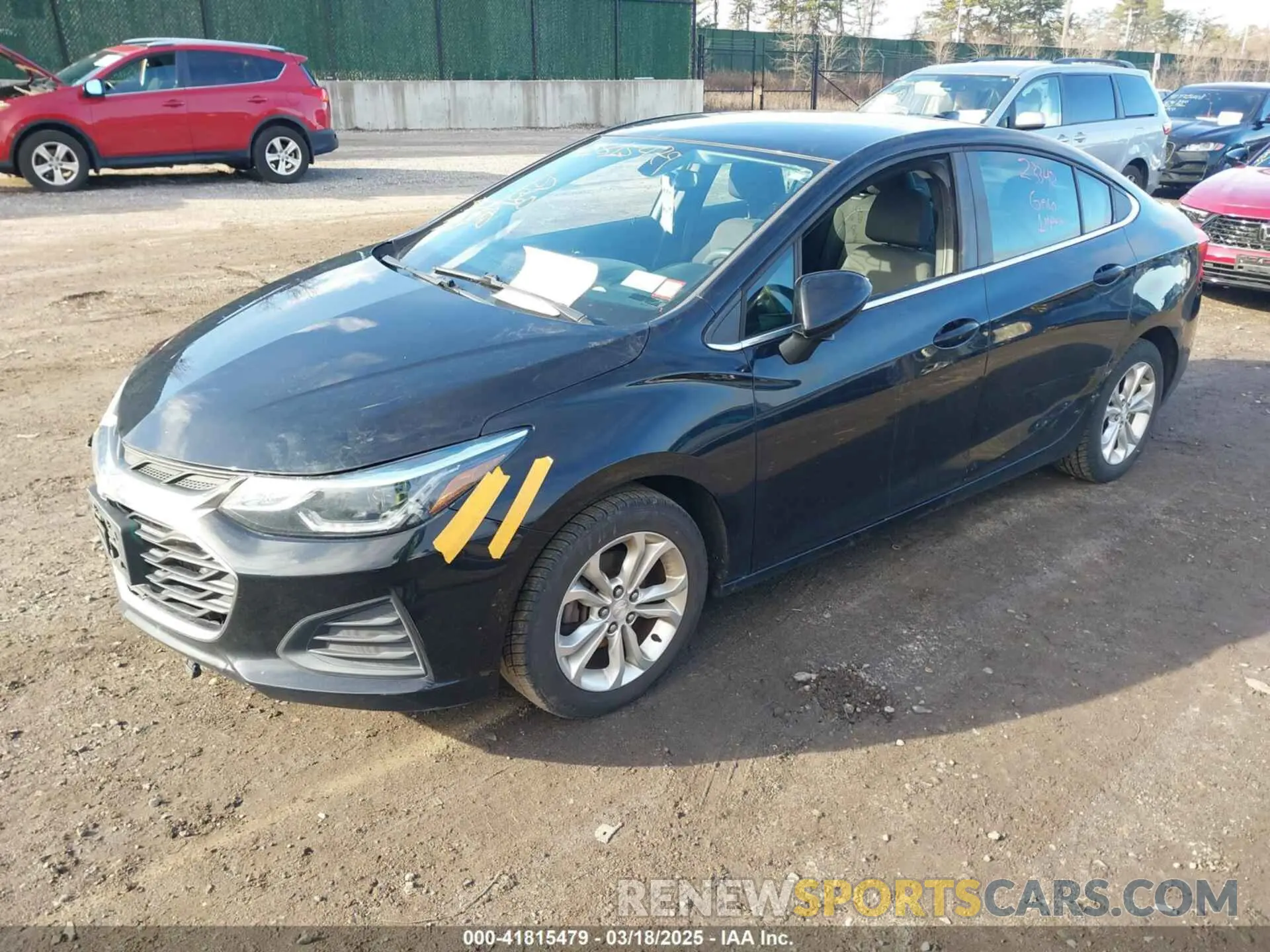 2 Фотография поврежденного автомобиля 1G1BE5SM1K7144621 CHEVROLET CRUZE 2019