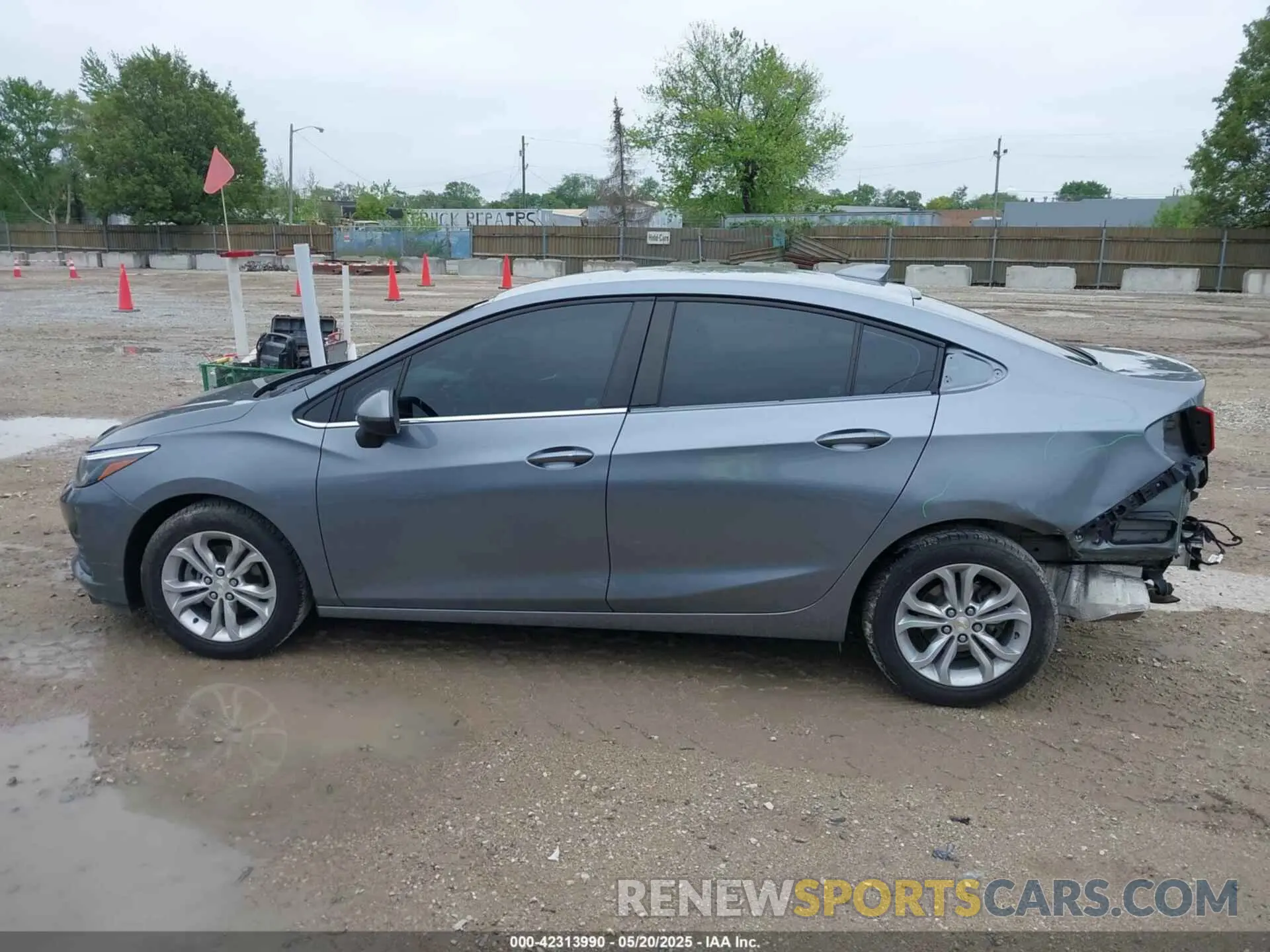 14 Photograph of a damaged car 1G1BE5SM2K7103799 CHEVROLET CRUZE 2019