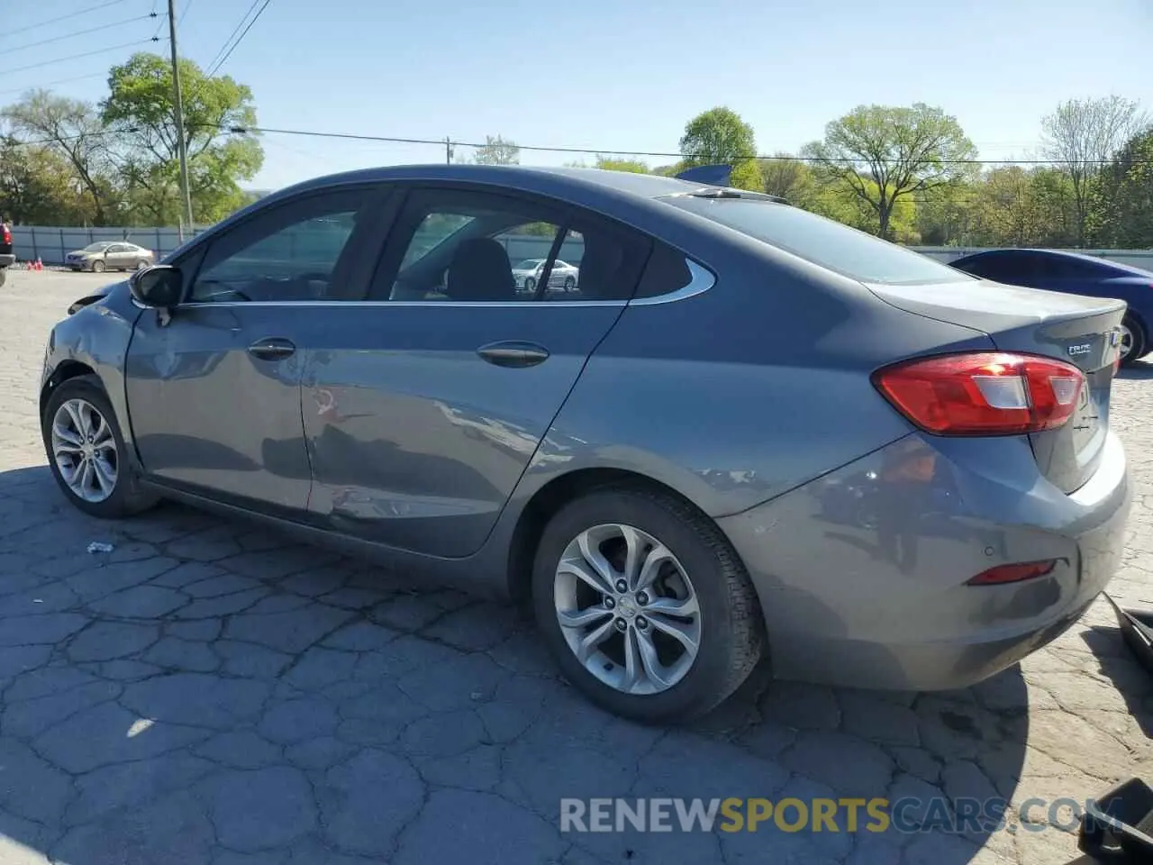 2 Photograph of a damaged car 1G1BE5SM2K7113748 CHEVROLET CRUZE 2019