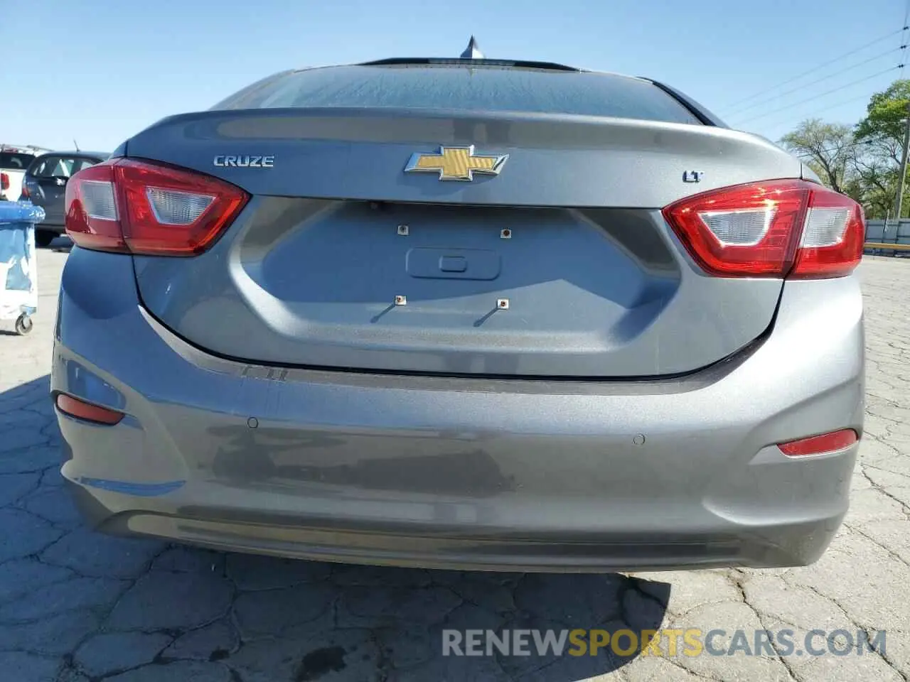 6 Photograph of a damaged car 1G1BE5SM2K7113748 CHEVROLET CRUZE 2019