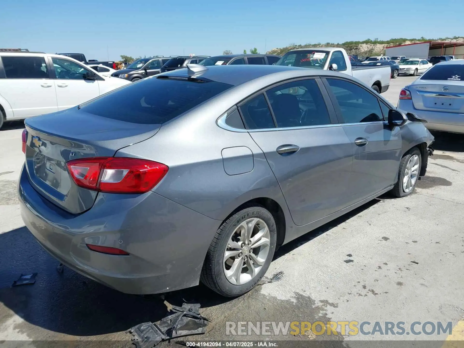 4 Photograph of a damaged car 1G1BE5SM2K7119159 CHEVROLET CRUZE 2019